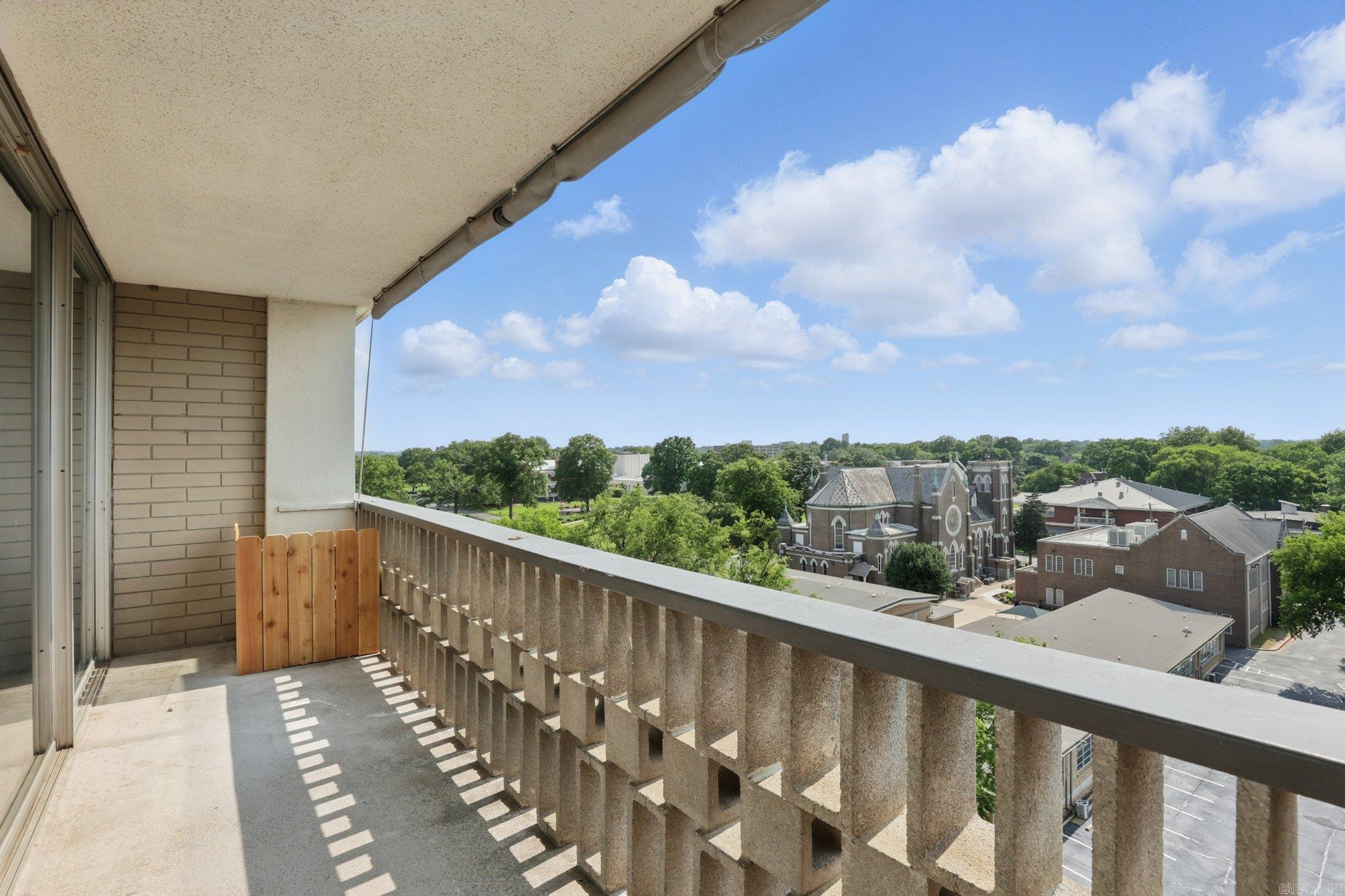 700 E 9th Unit 8J  Little Rock, AR
