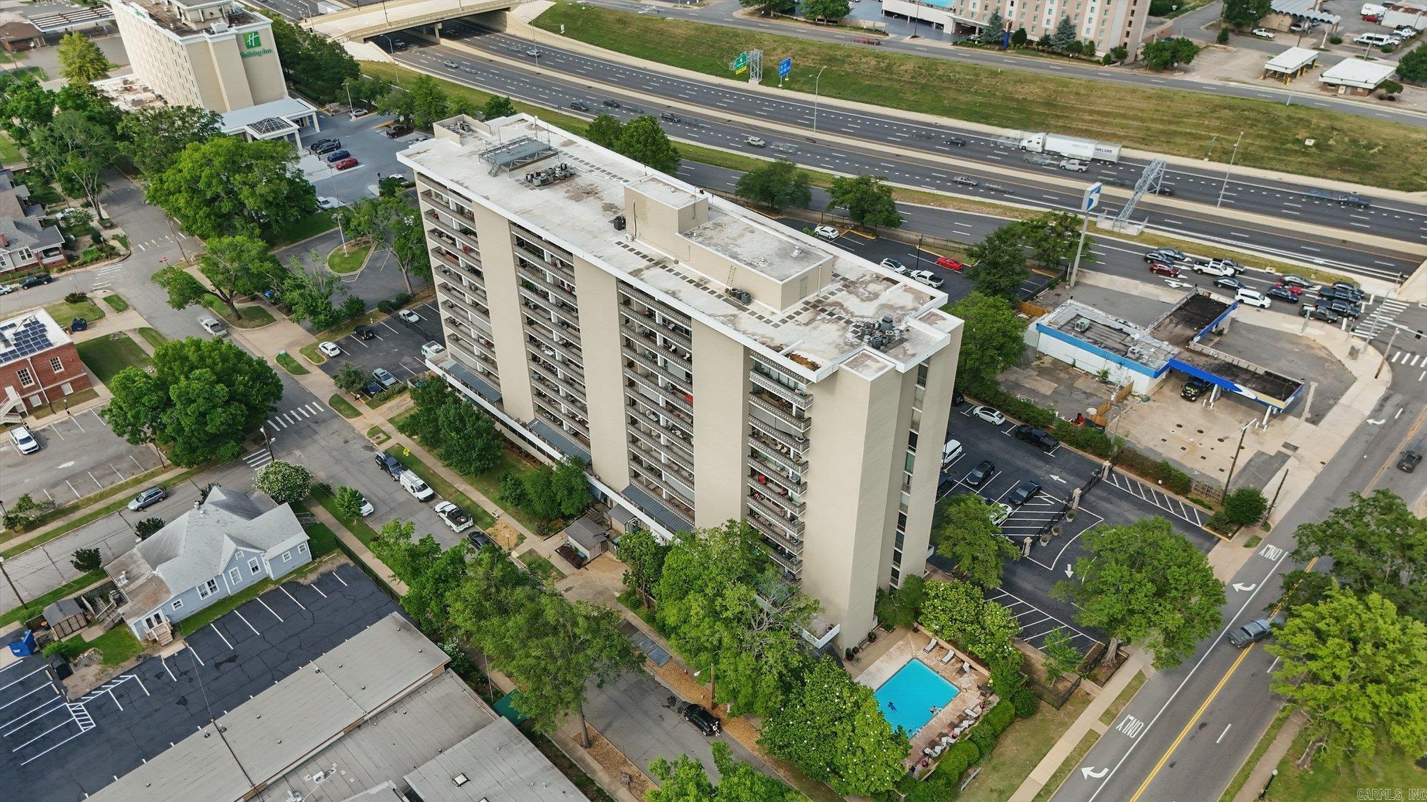 700 E 9th Unit 8J  Little Rock, AR
