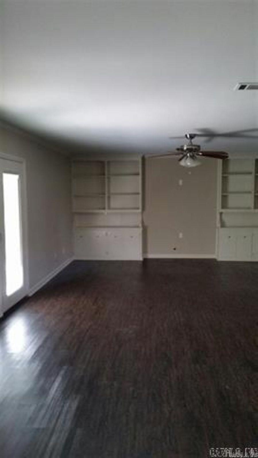 11433  Bainbridge  Little Rock, AR