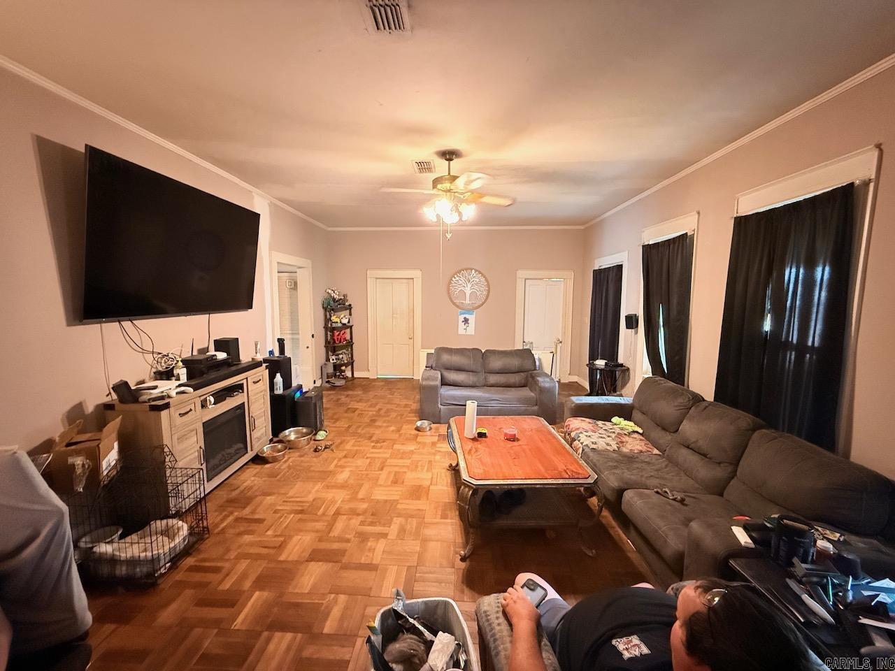 207 W Central  Warren, AR