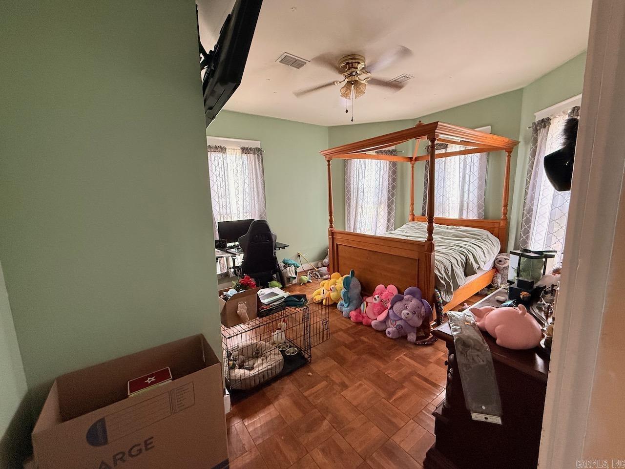 207 W Central  Warren, AR