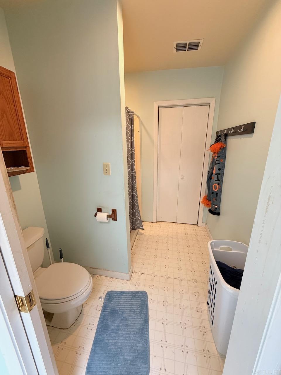 207 W Central  Warren, AR