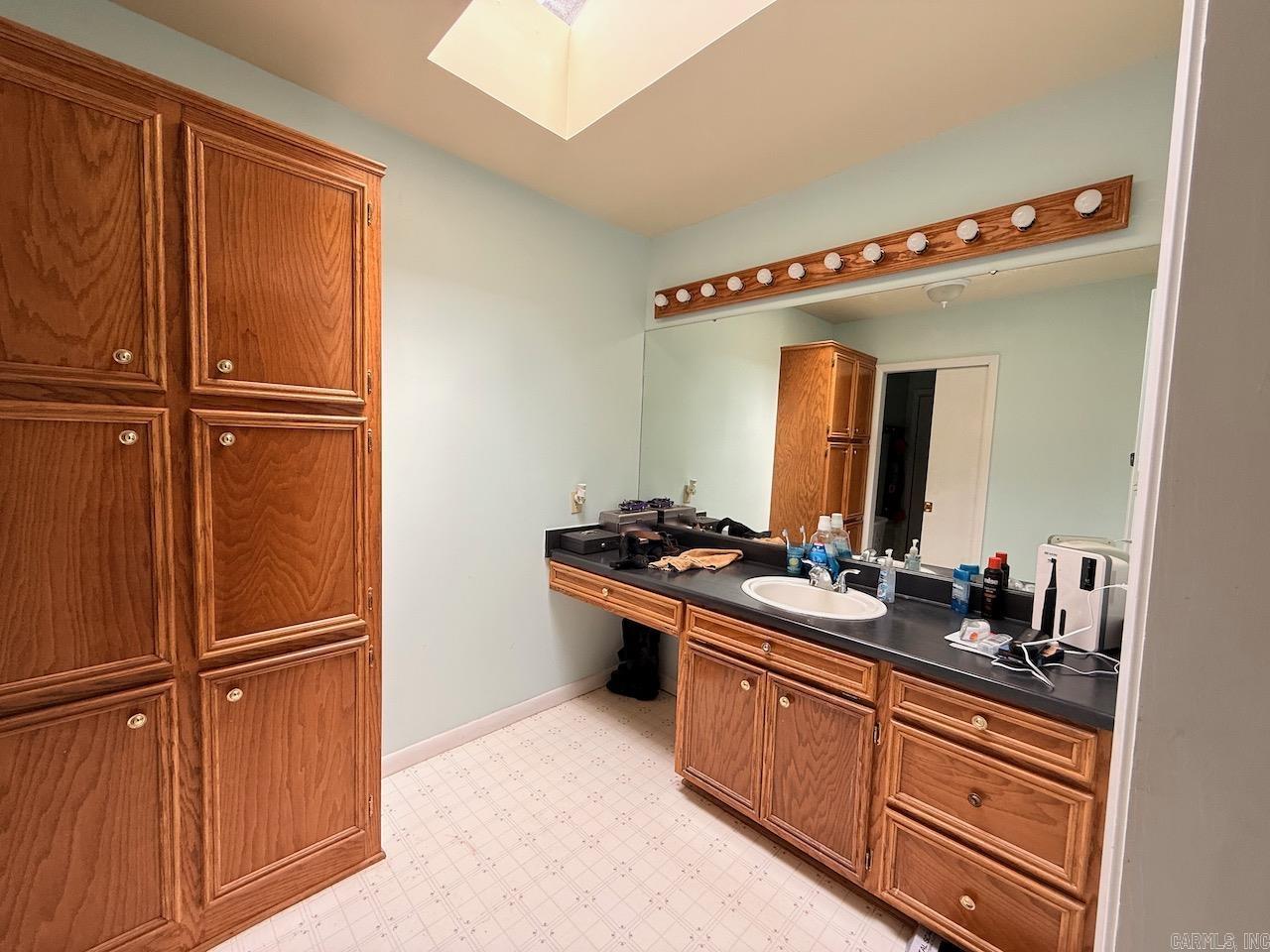 207 W Central  Warren, AR