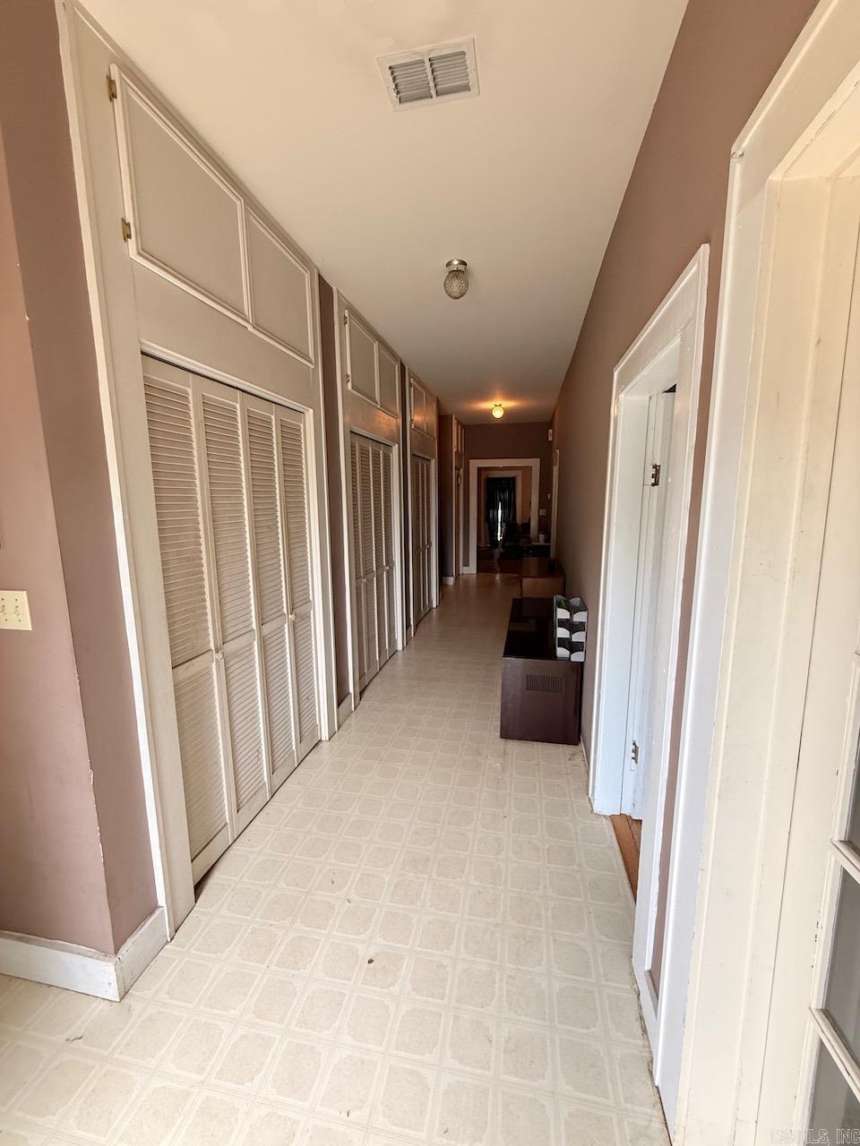 207 W Central  Warren, AR