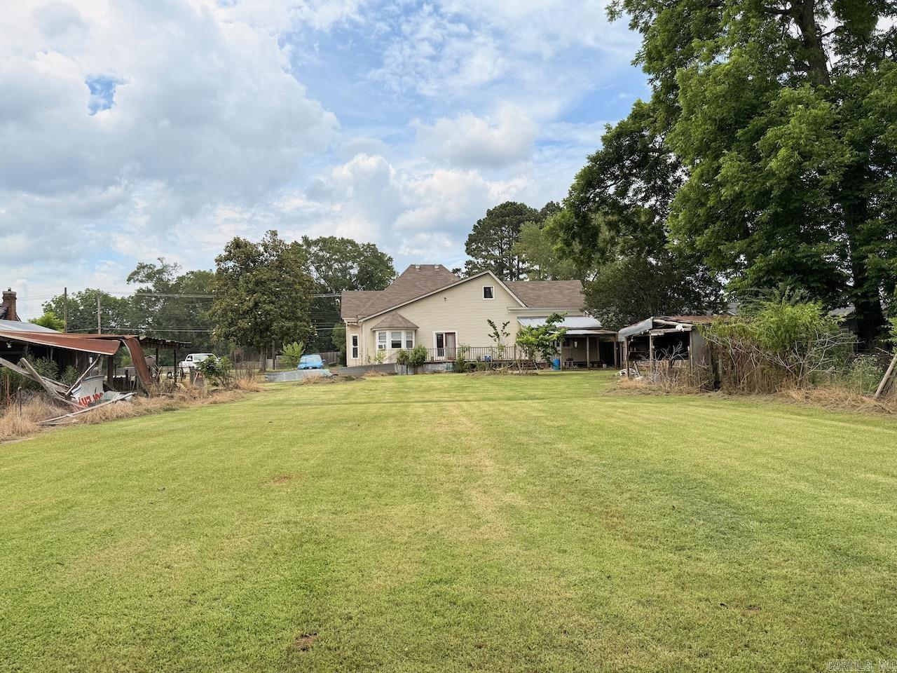 207 W Central  Warren, AR