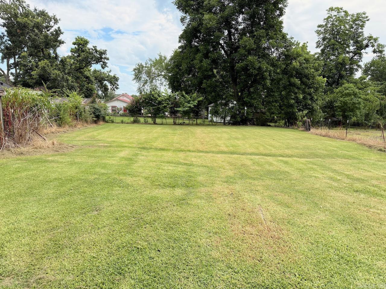 207 W Central  Warren, AR