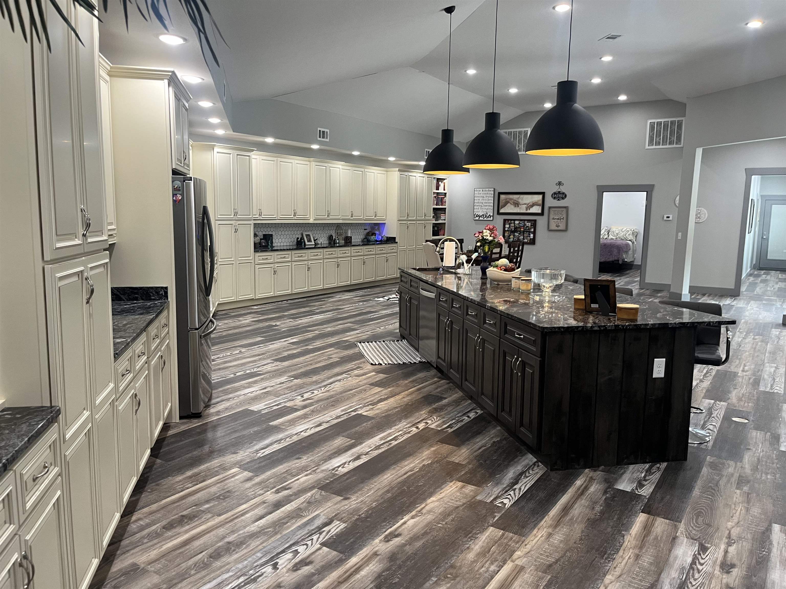 8203  Oak Creek  Harrisonburg, AR