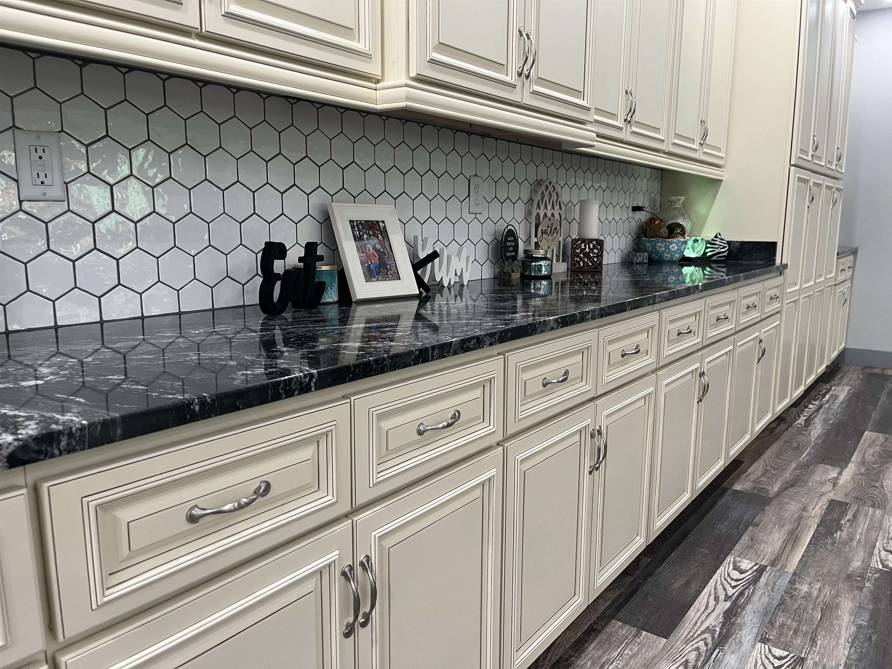 8203  Oak Creek  Harrisonburg, AR