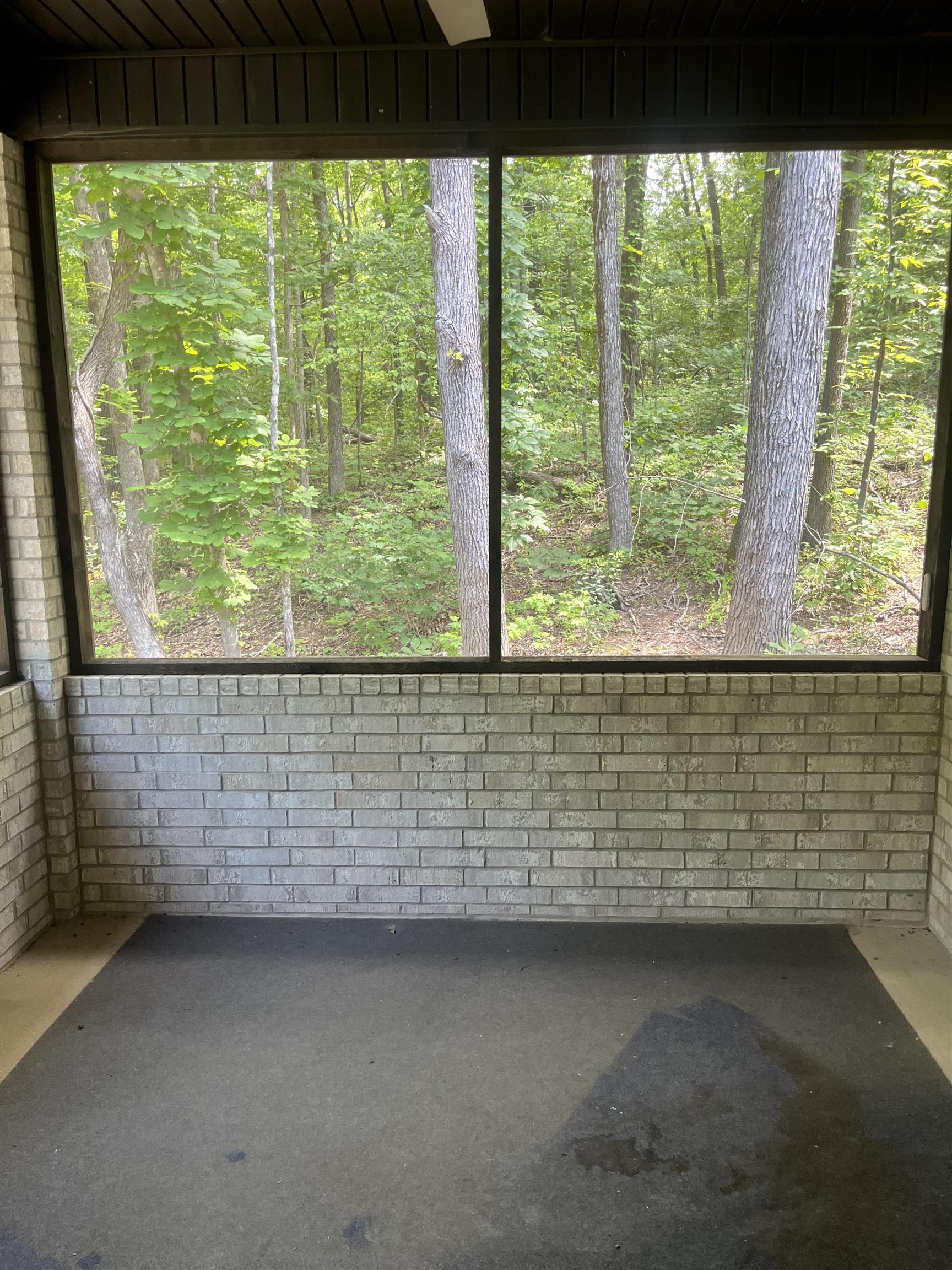 8203  Oak Creek  Harrisonburg, AR