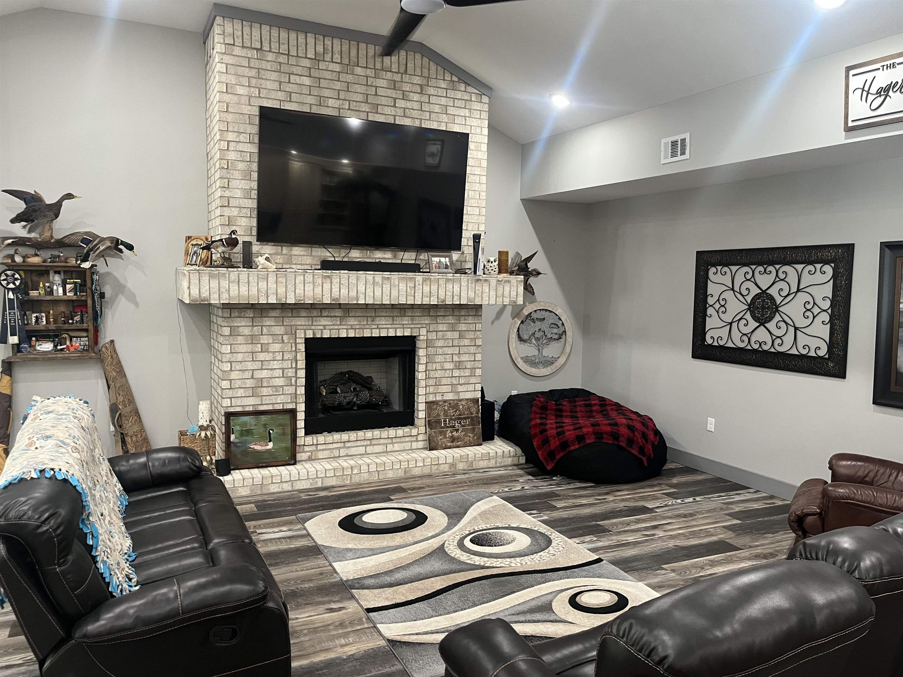 8203  Oak Creek  Harrisonburg, AR