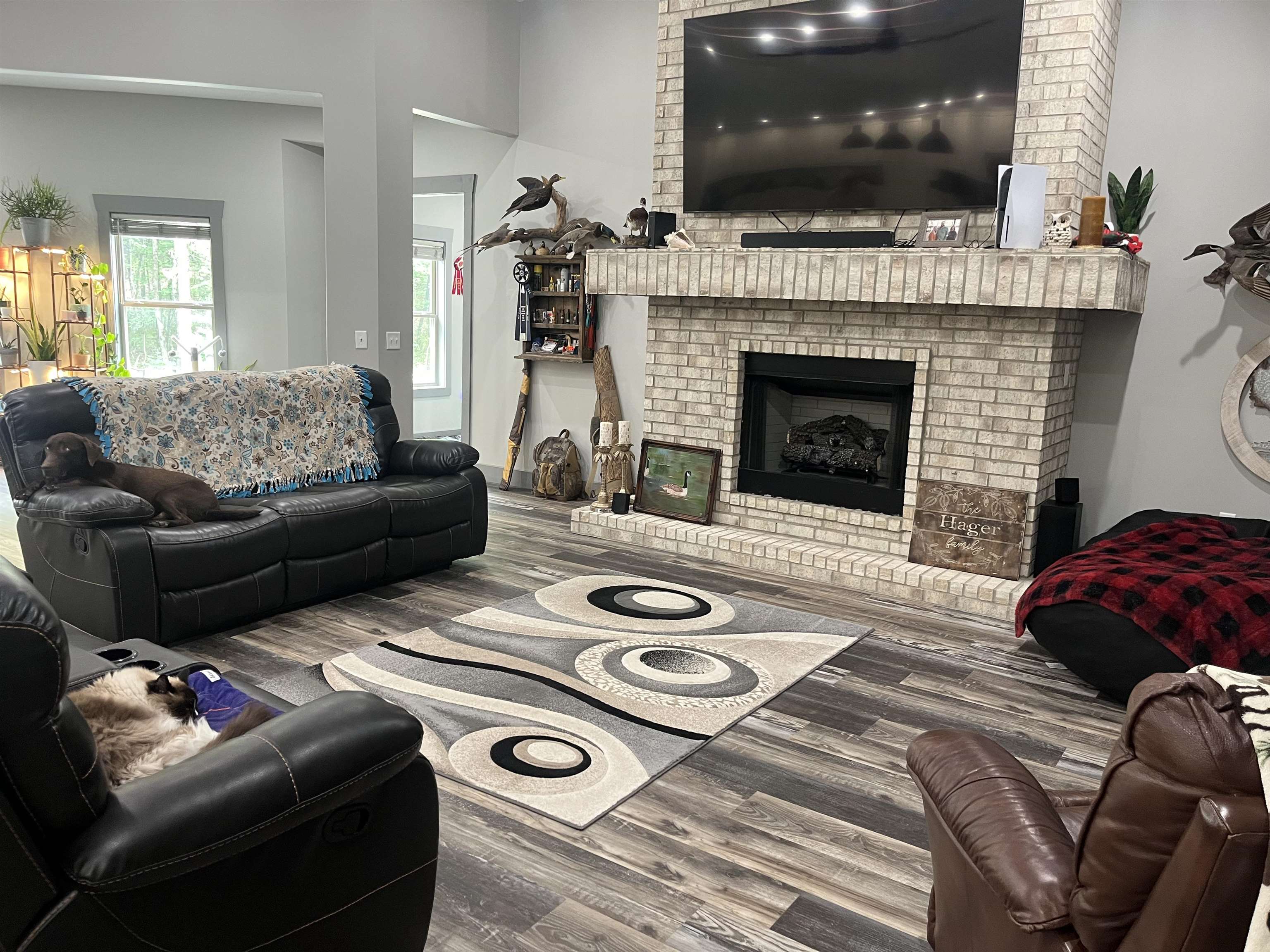 8203  Oak Creek  Harrisonburg, AR