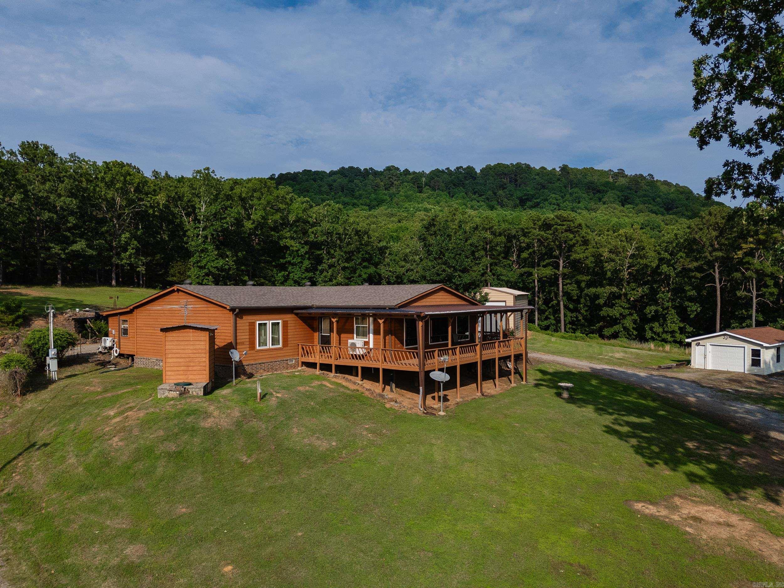 637  Riverpoint Rd  Clarksville, AR