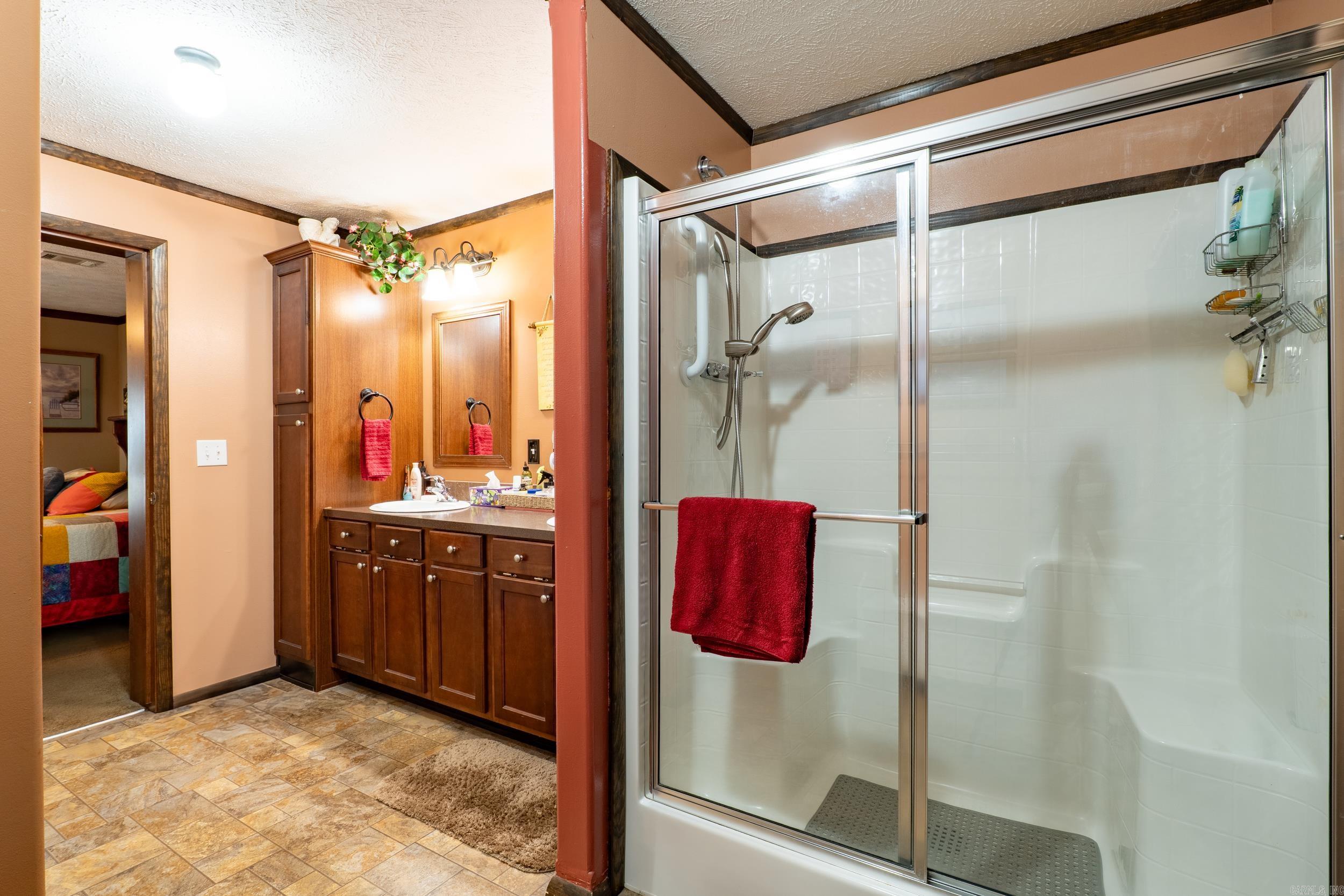 637  Riverpoint Rd  Clarksville, AR