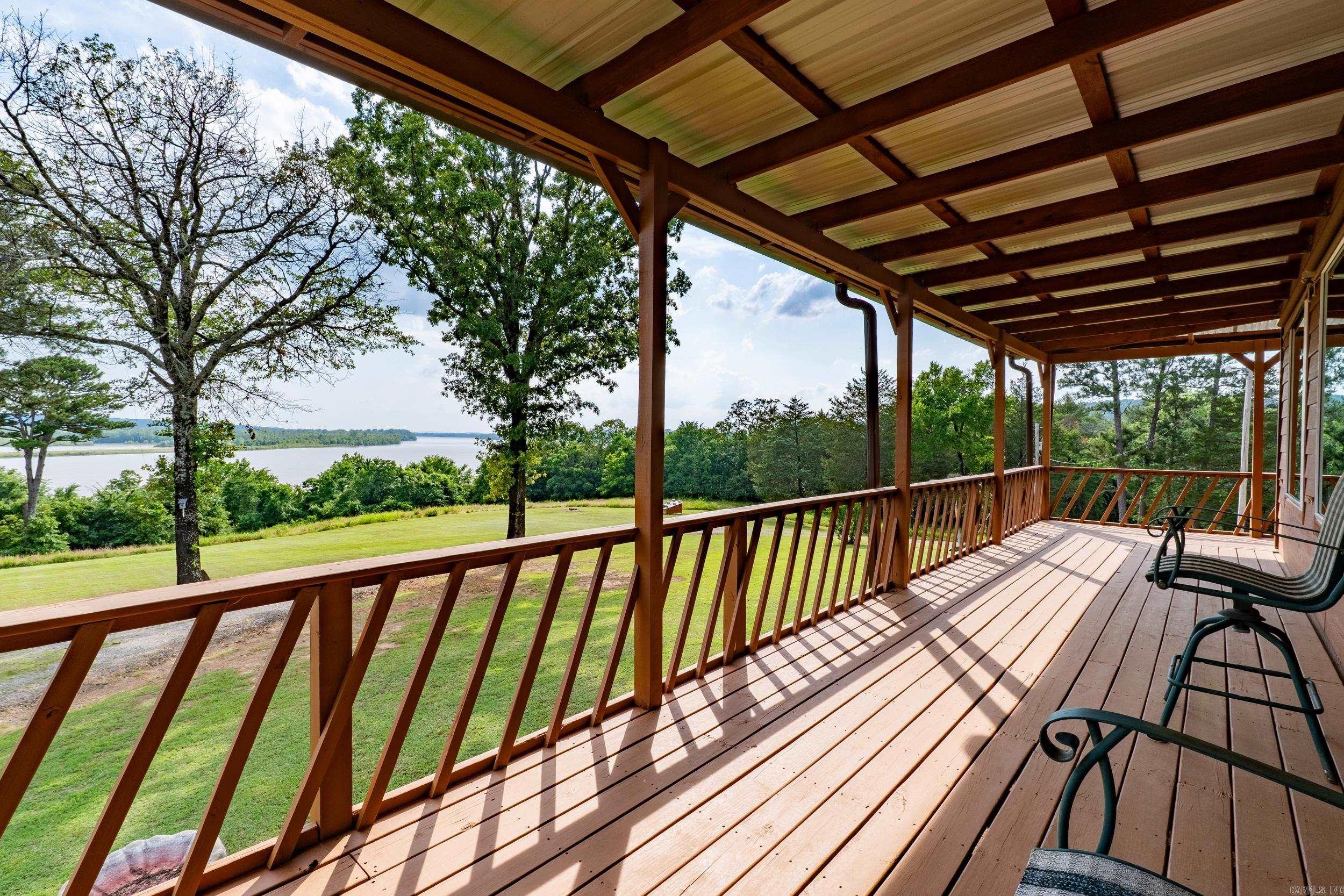 637  Riverpoint Rd  Clarksville, AR