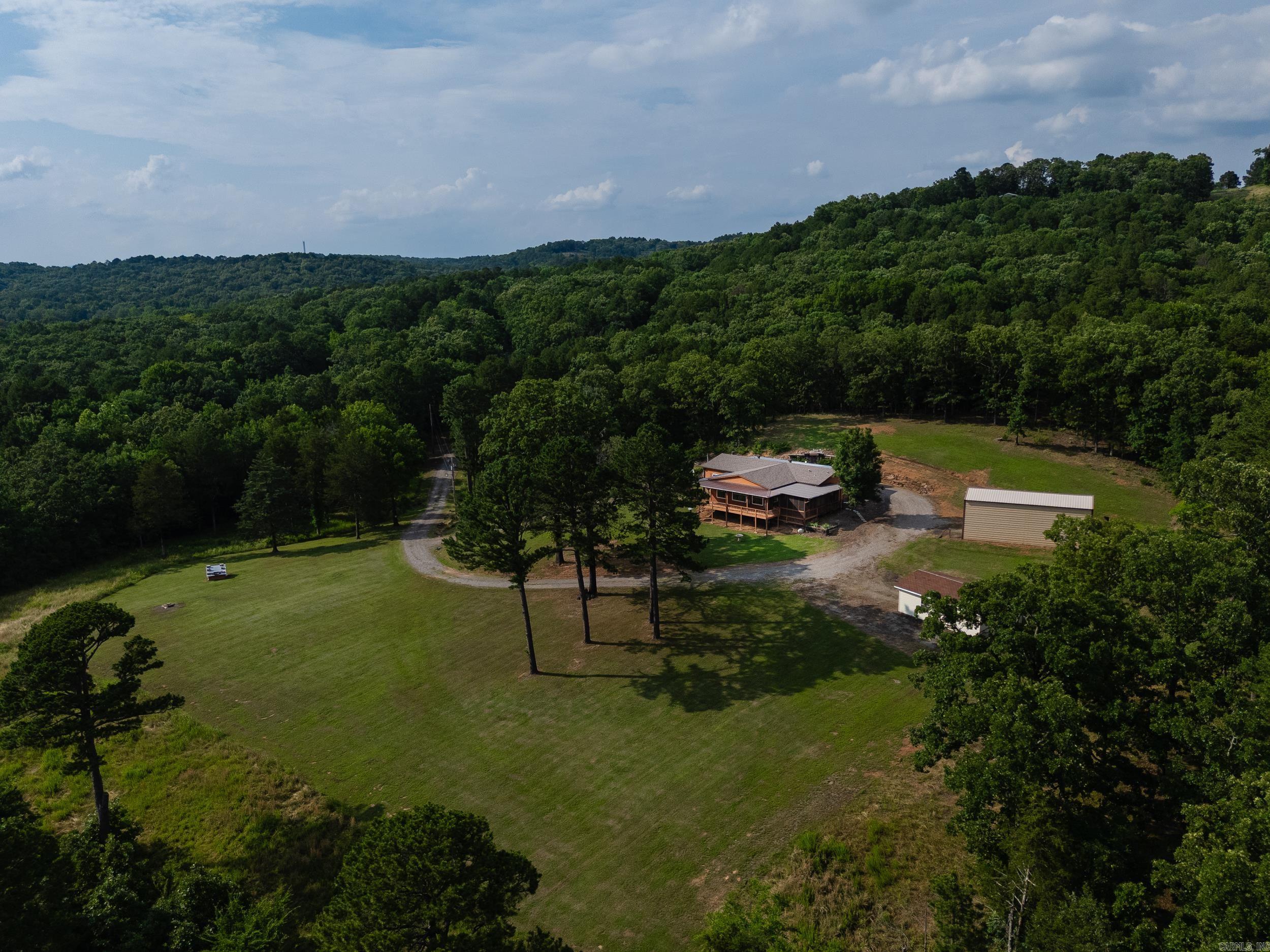 637  Riverpoint Rd  Clarksville, AR