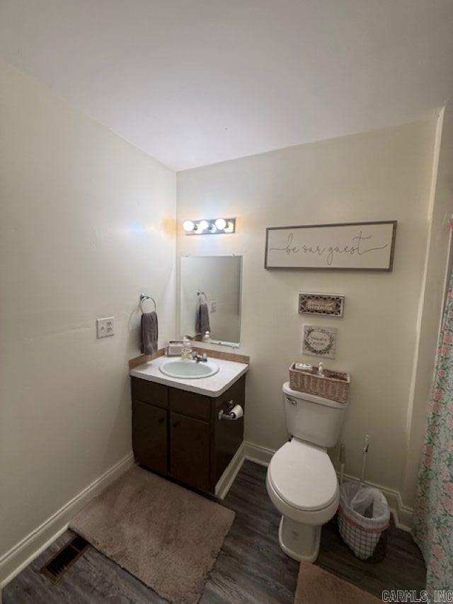 180  Salt Cave Dr.  Greers Ferry, AR