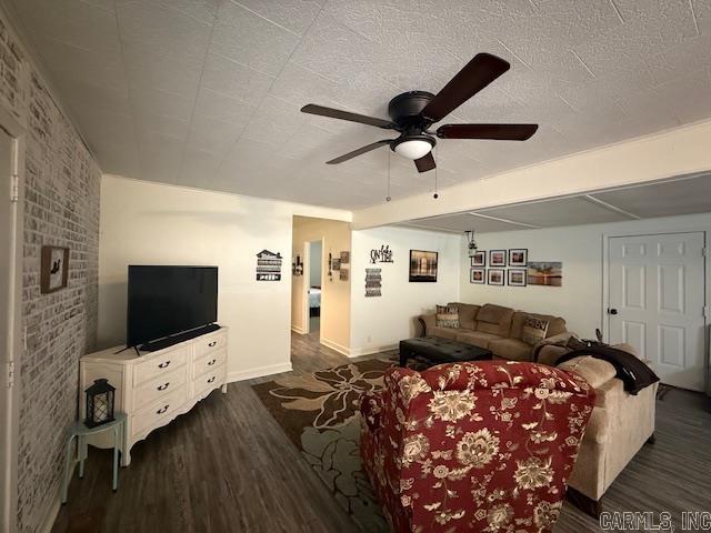 180  Salt Cave Dr.  Greers Ferry, AR
