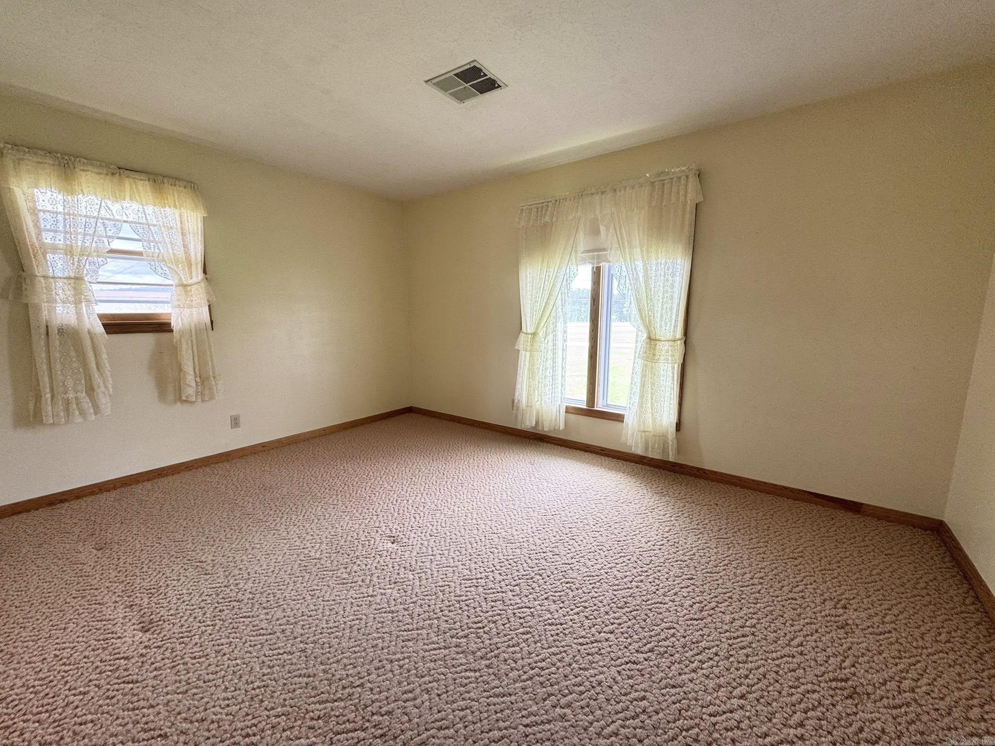 203 N Bayou  Mountain View, AR