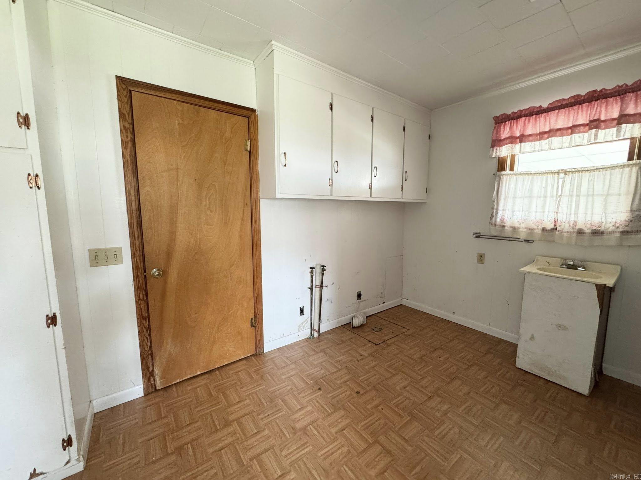 203 N Bayou  Mountain View, AR