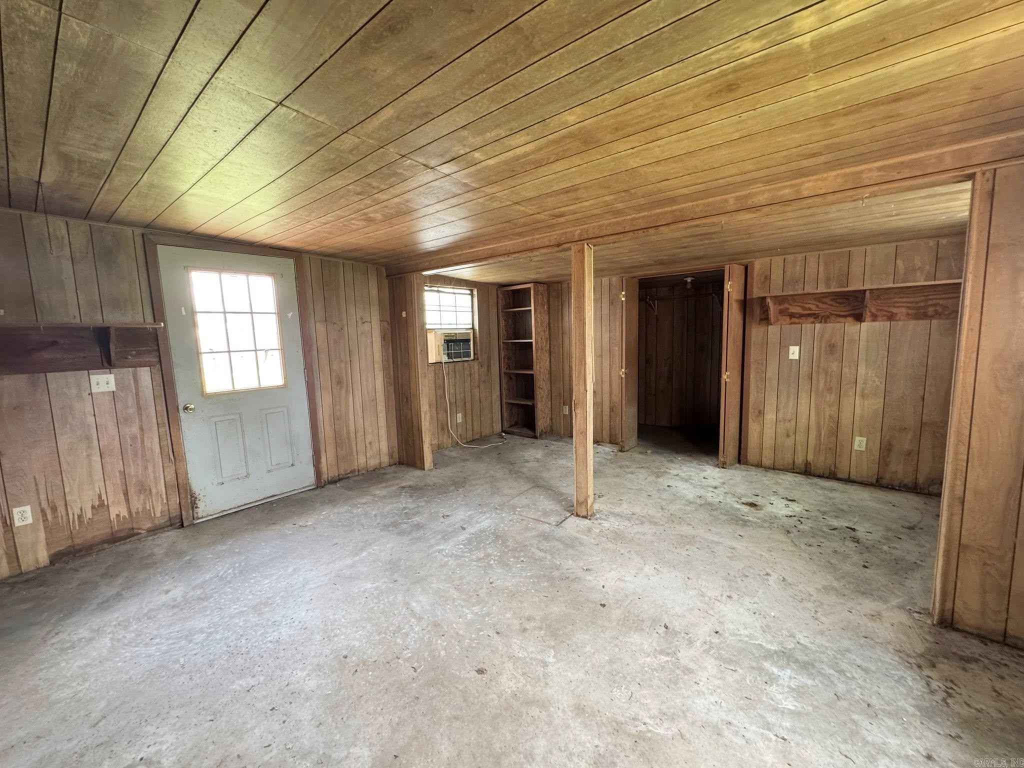 203 N Bayou  Mountain View, AR