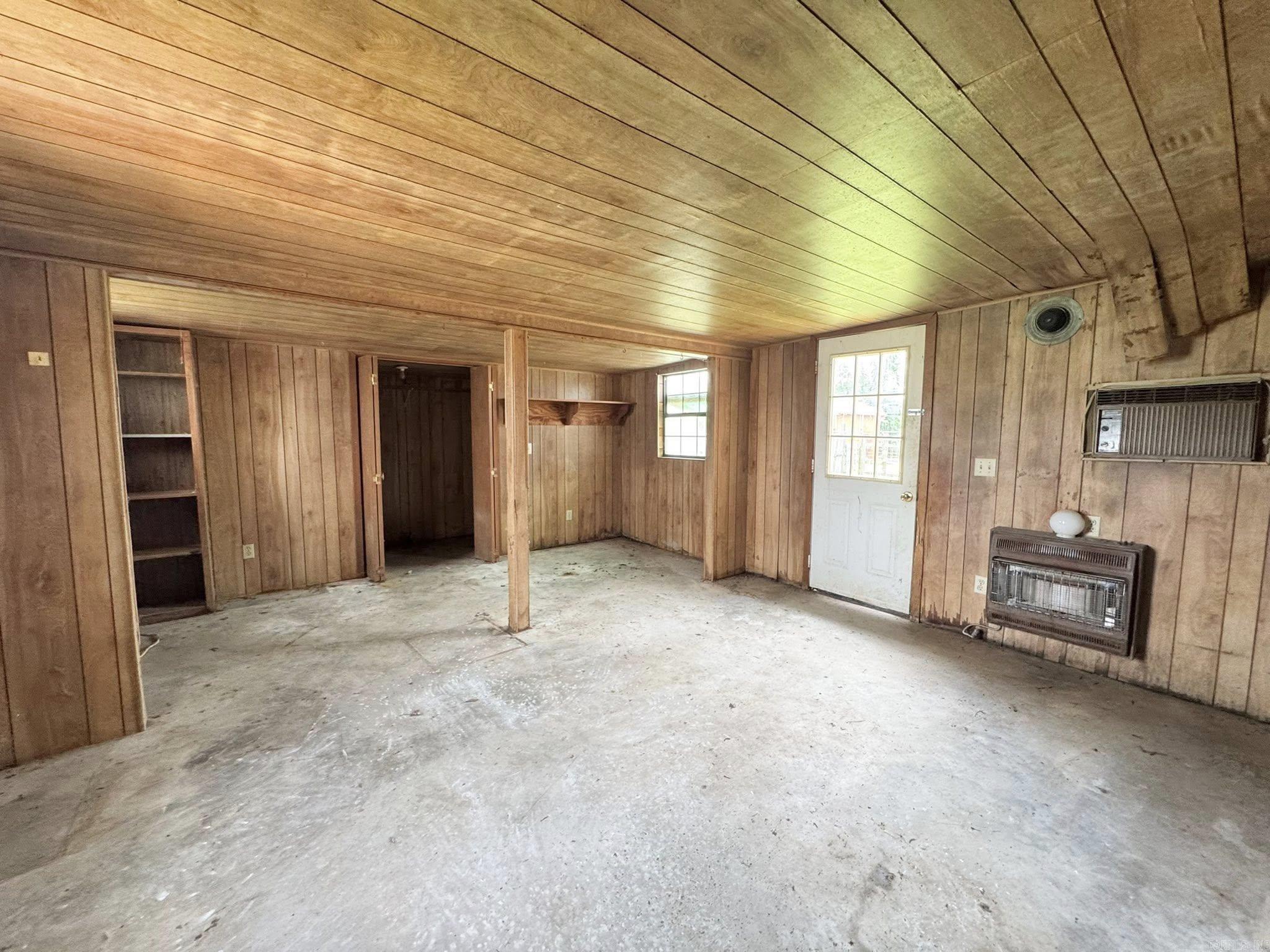 203 N Bayou  Mountain View, AR