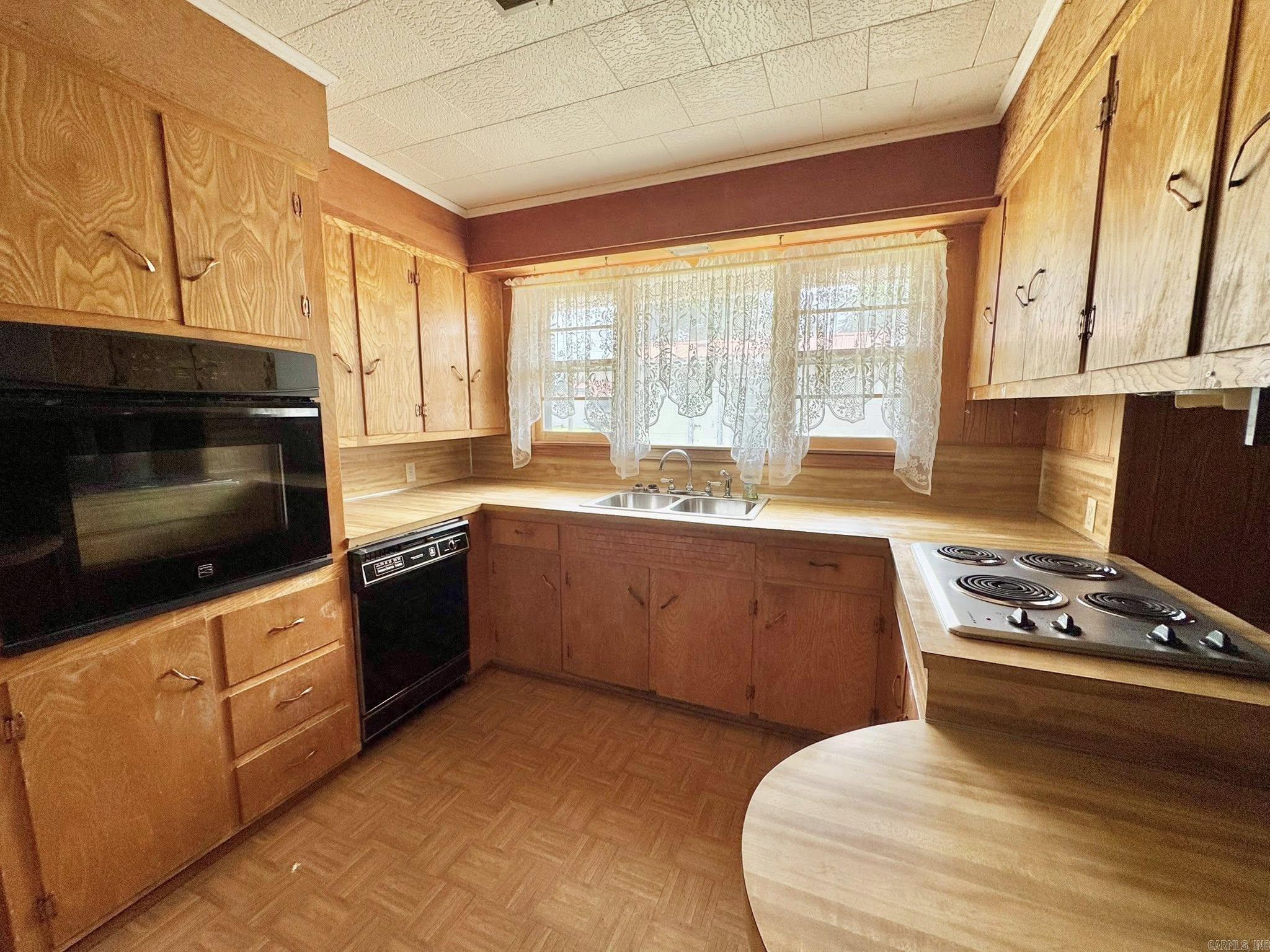 203 N Bayou  Mountain View, AR
