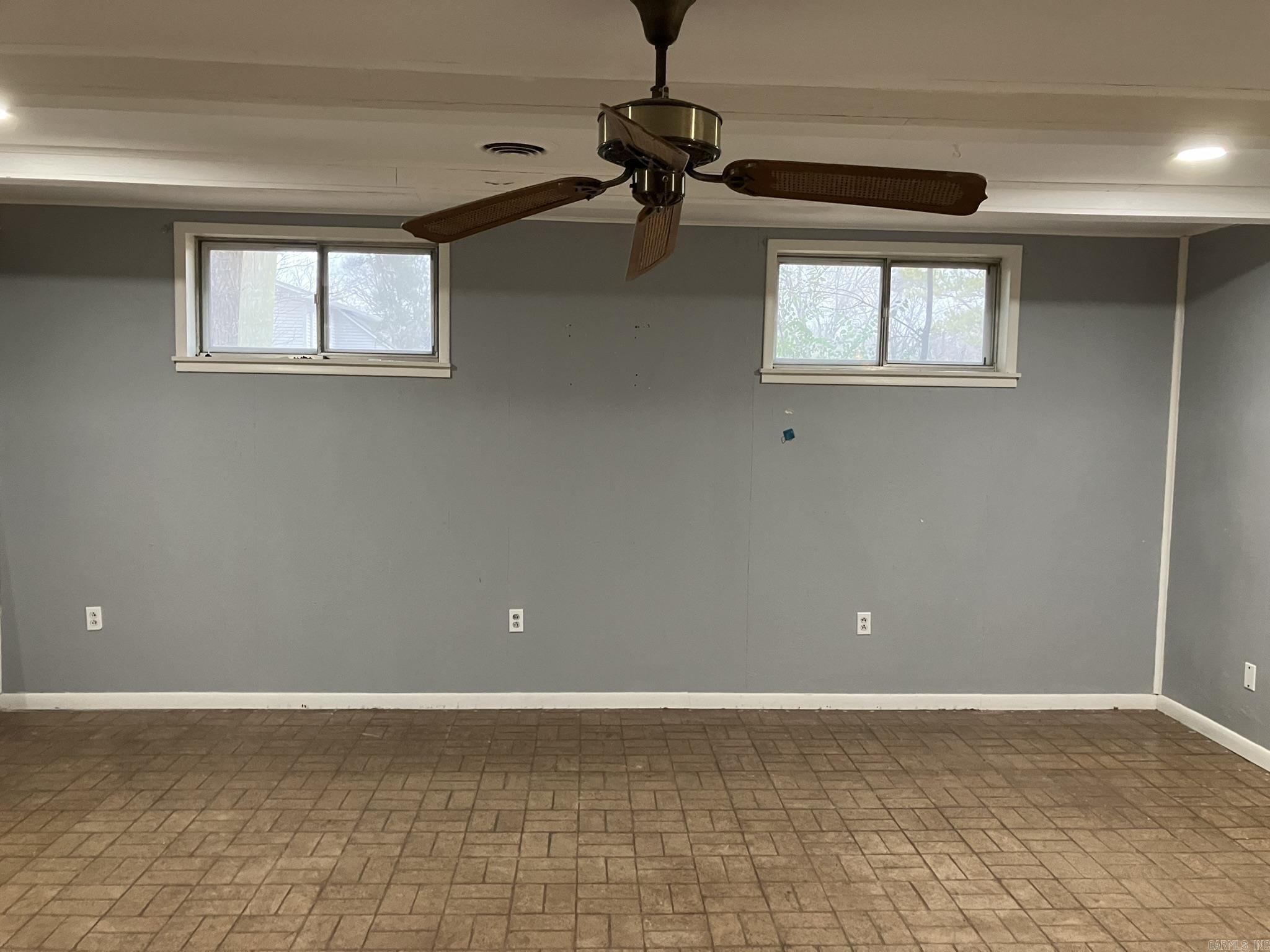 5006  Manor  Little Rock, AR