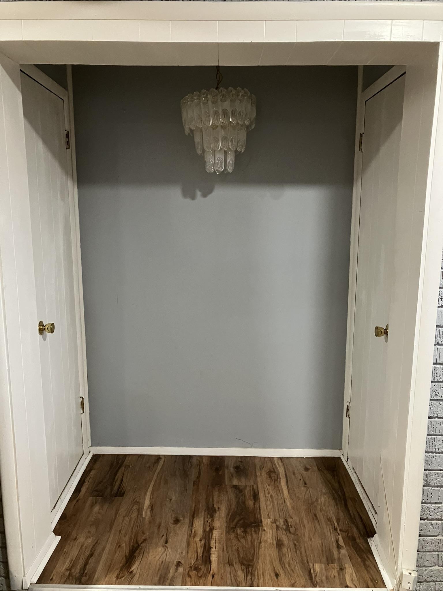 5006  Manor  Little Rock, AR