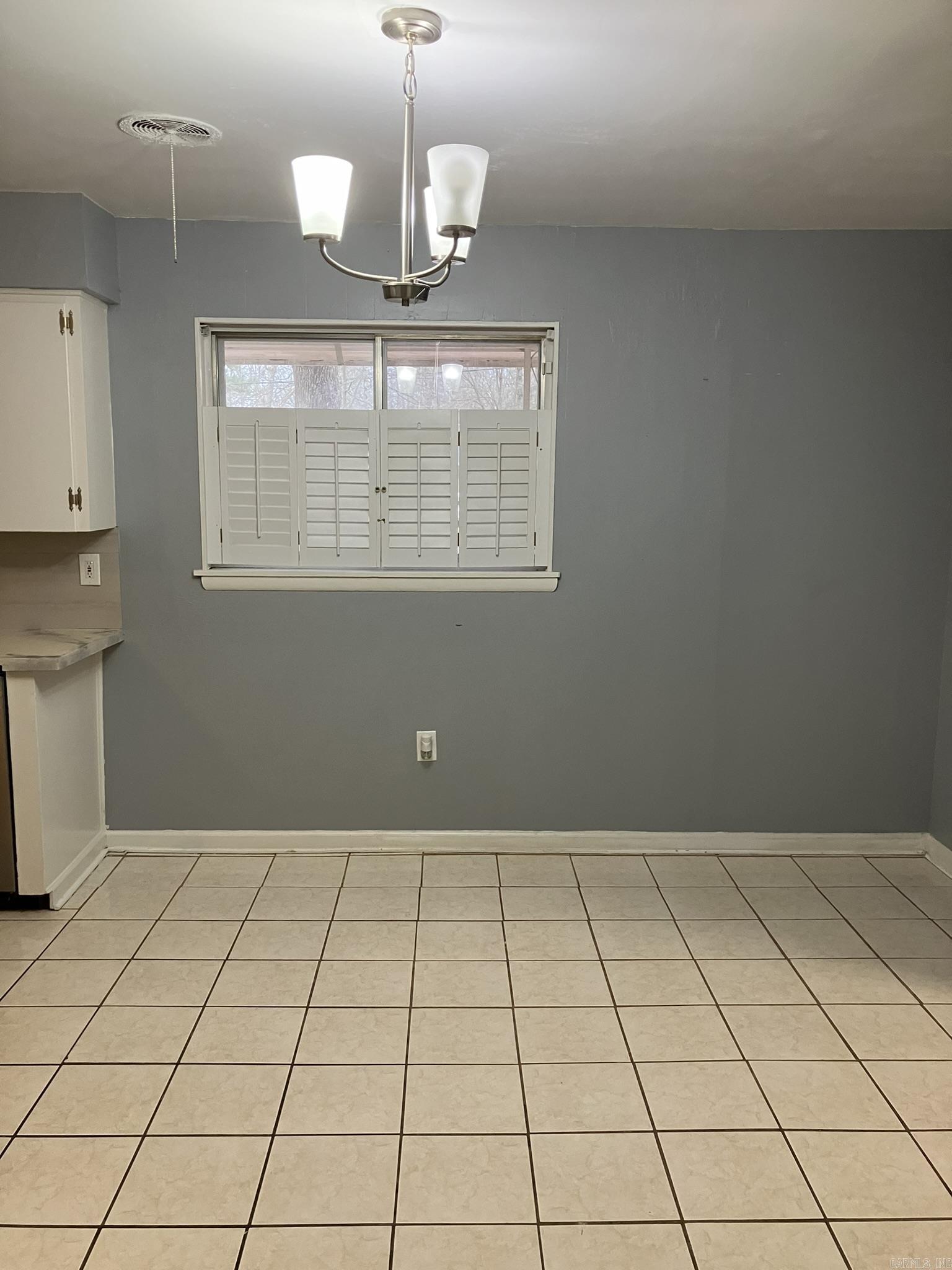 5006  Manor  Little Rock, AR
