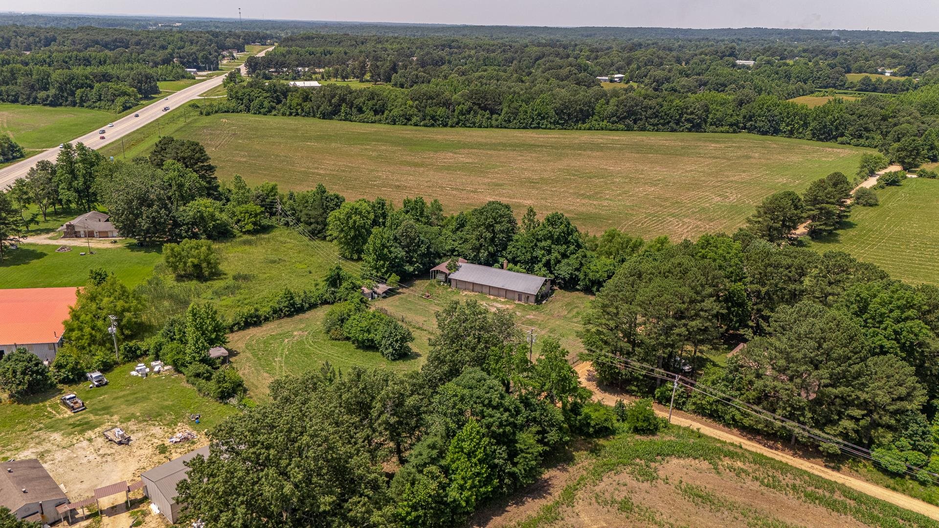 154 (shop) CR 761 Road  Brookland, AR