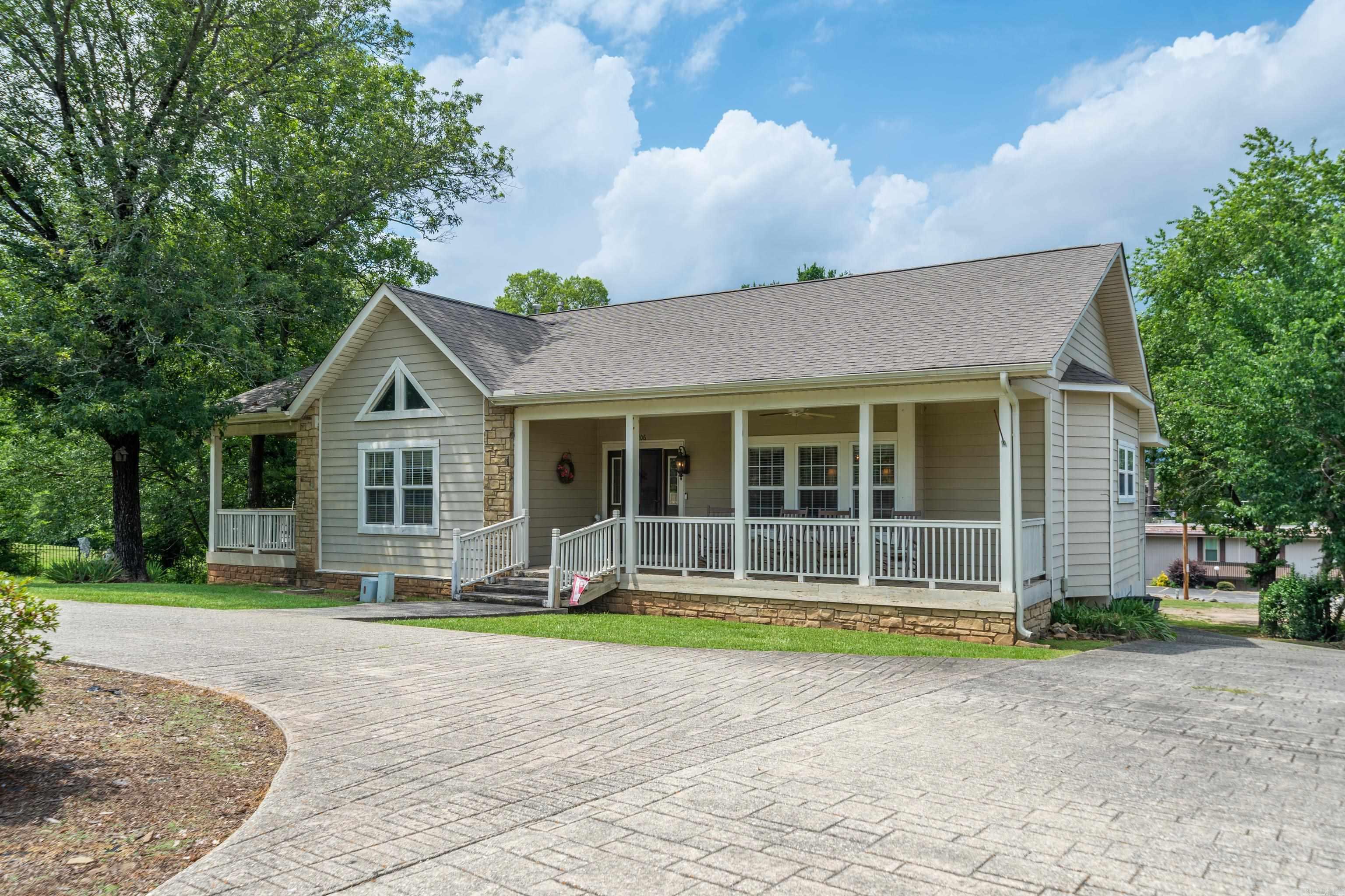 206  Brown  Hot Springs, AR