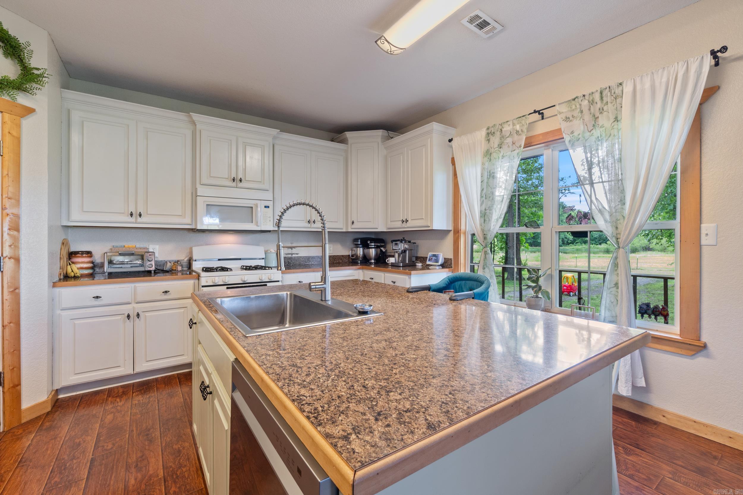 188 Summers Loop Judsonia, AR 72081