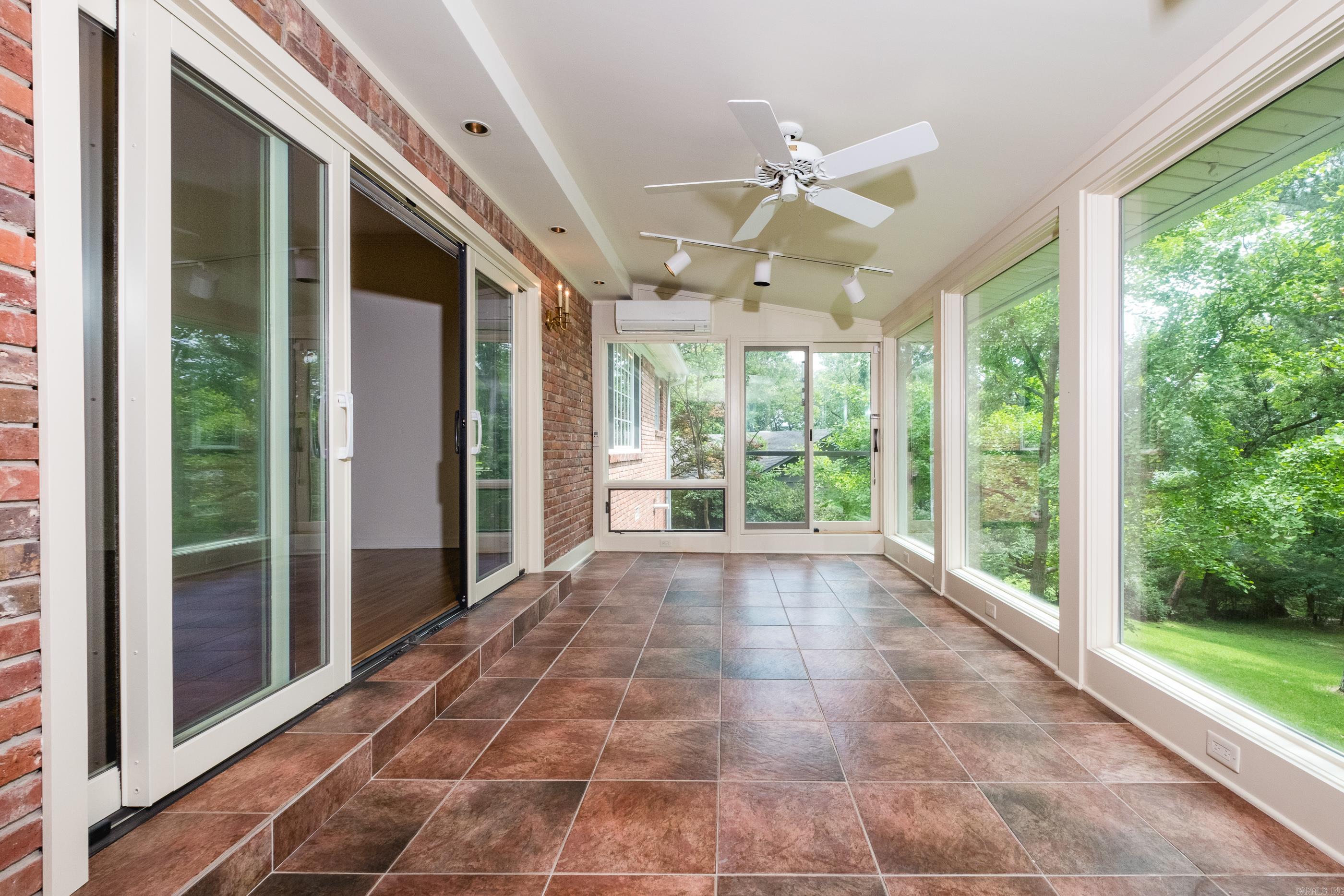 14  Tanglewood  Little Rock, AR