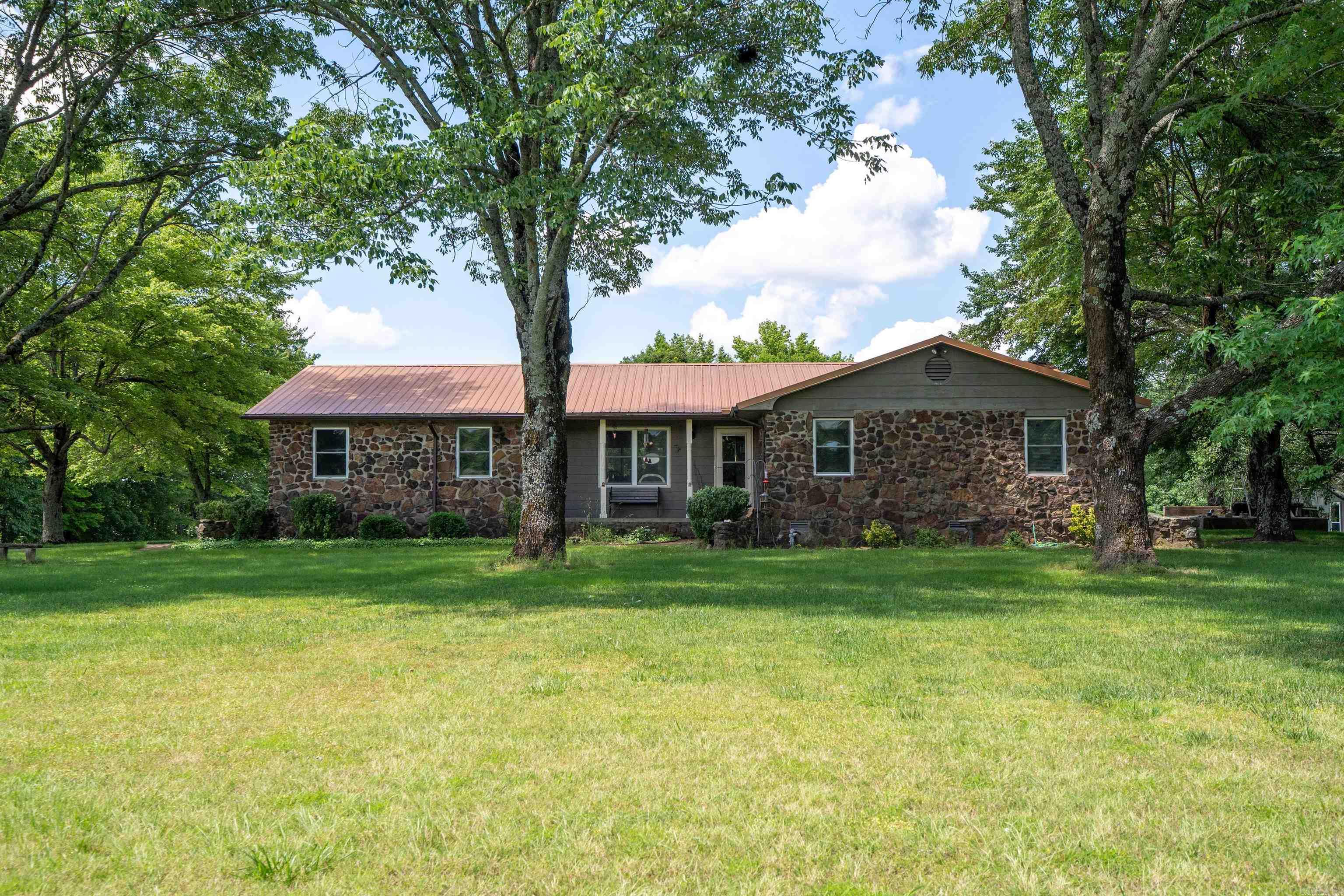 74  River Bluff  Heber Springs, AR