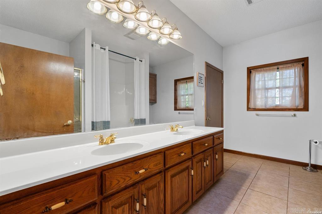 209  Trojan  Hot Springs, AR