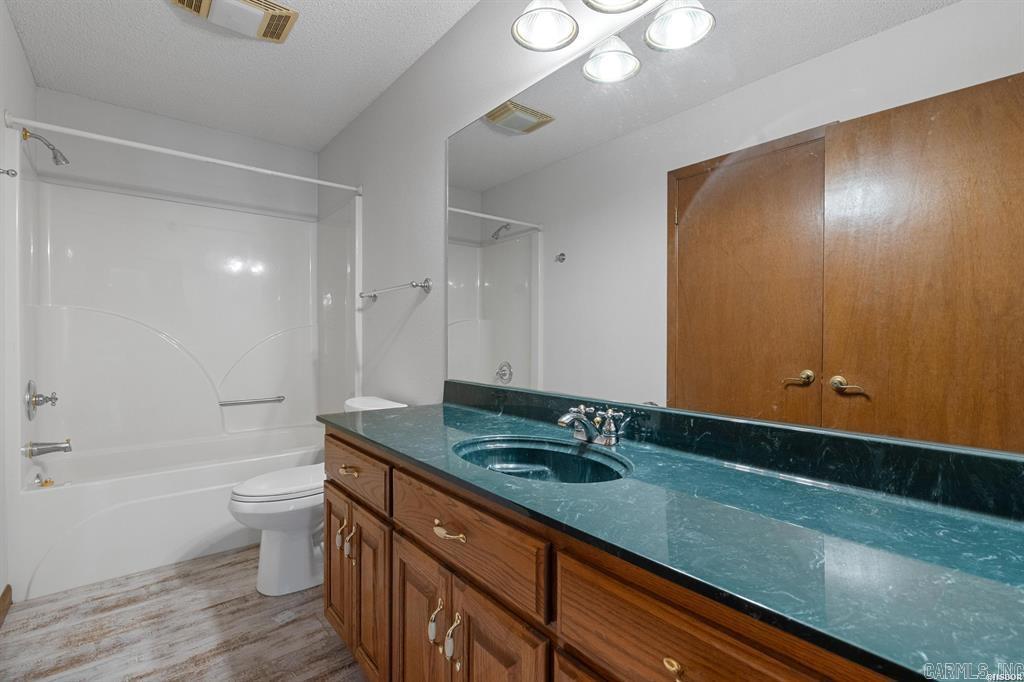 209  Trojan  Hot Springs, AR