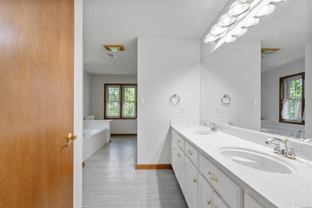 209  Trojan  Hot Springs, AR