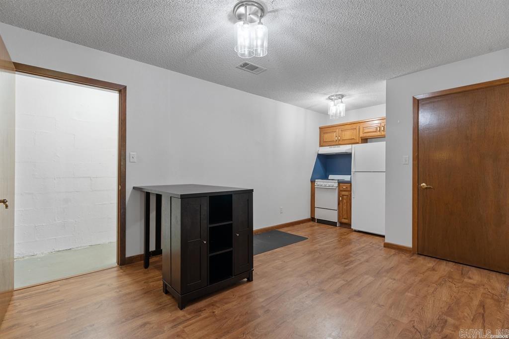 209  Trojan  Hot Springs, AR