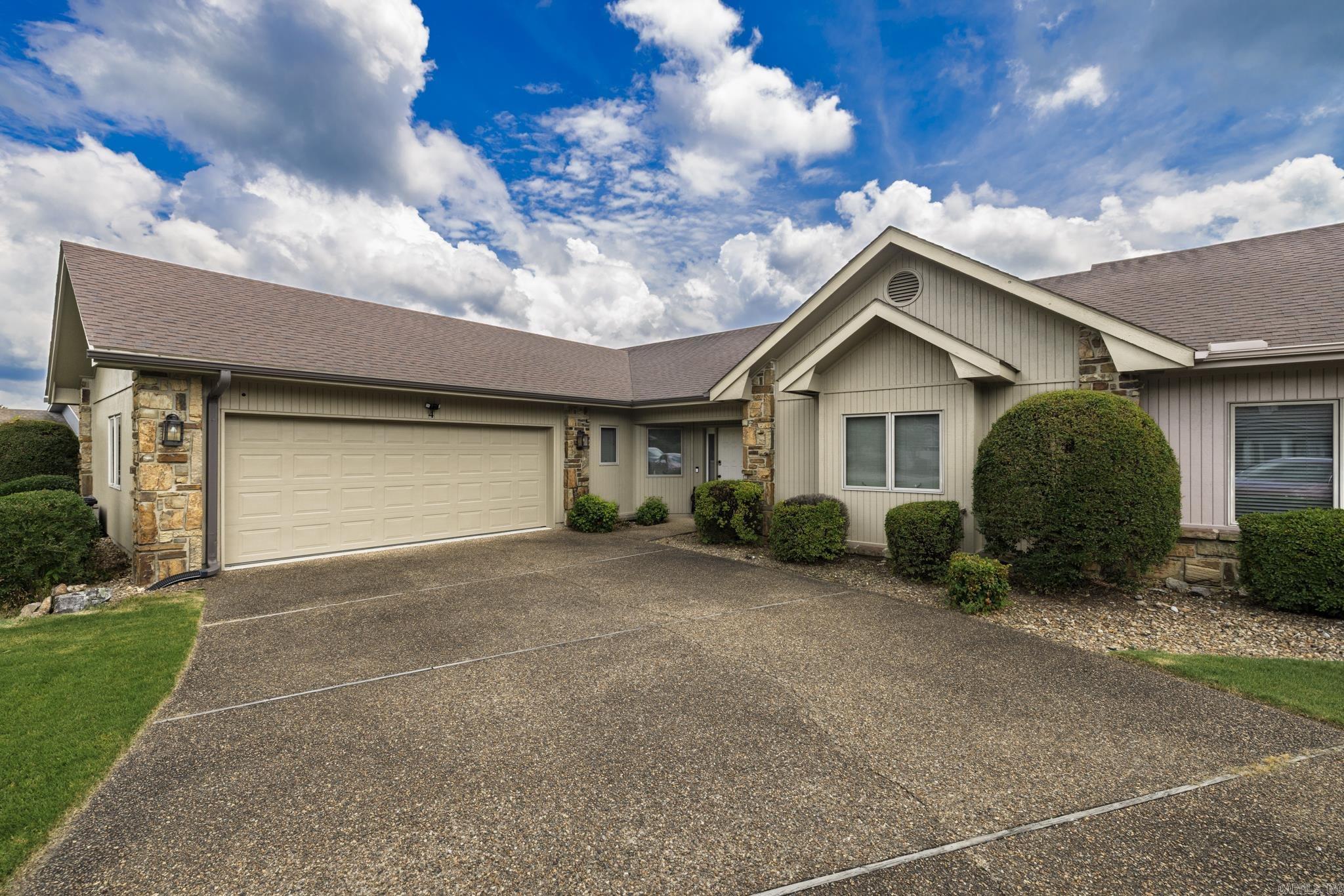 4  Isla Mujeres Ct  Hot Springs Village, AR