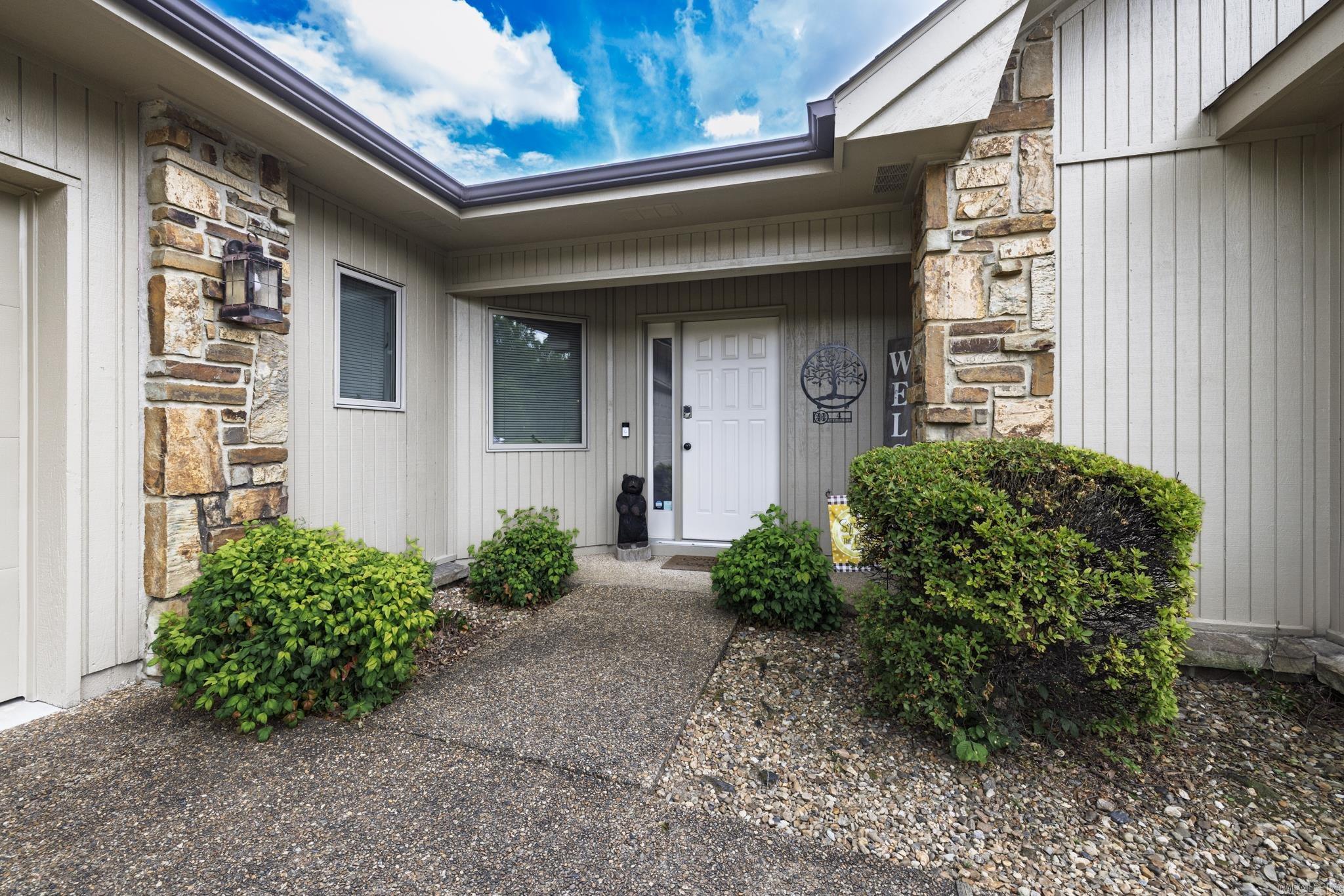 4  Isla Mujeres Ct  Hot Springs Village, AR
