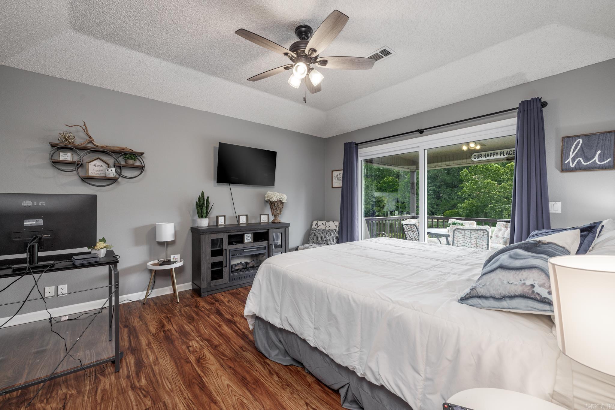 4  Isla Mujeres Ct  Hot Springs Village, AR