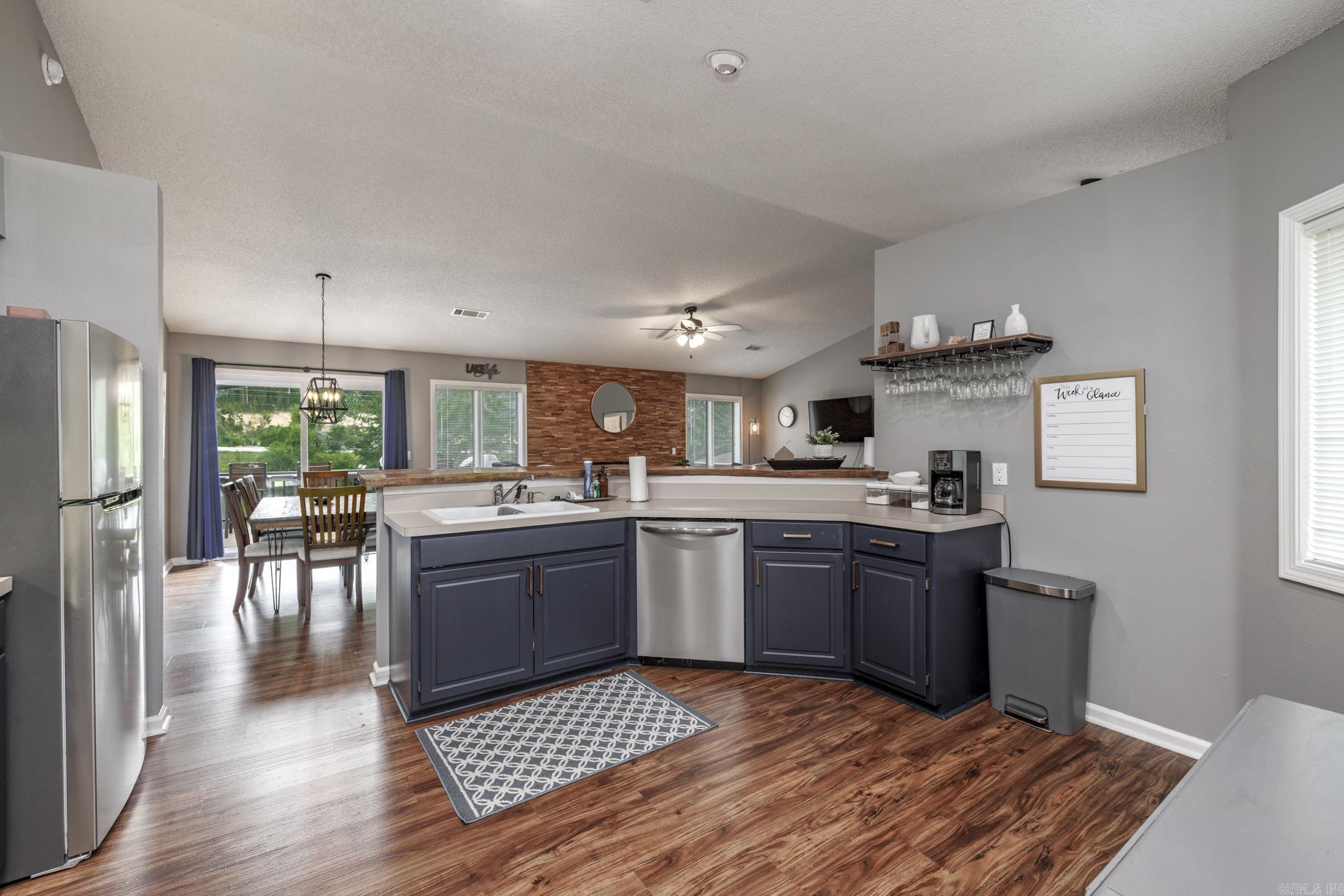 4  Isla Mujeres Ct  Hot Springs Village, AR