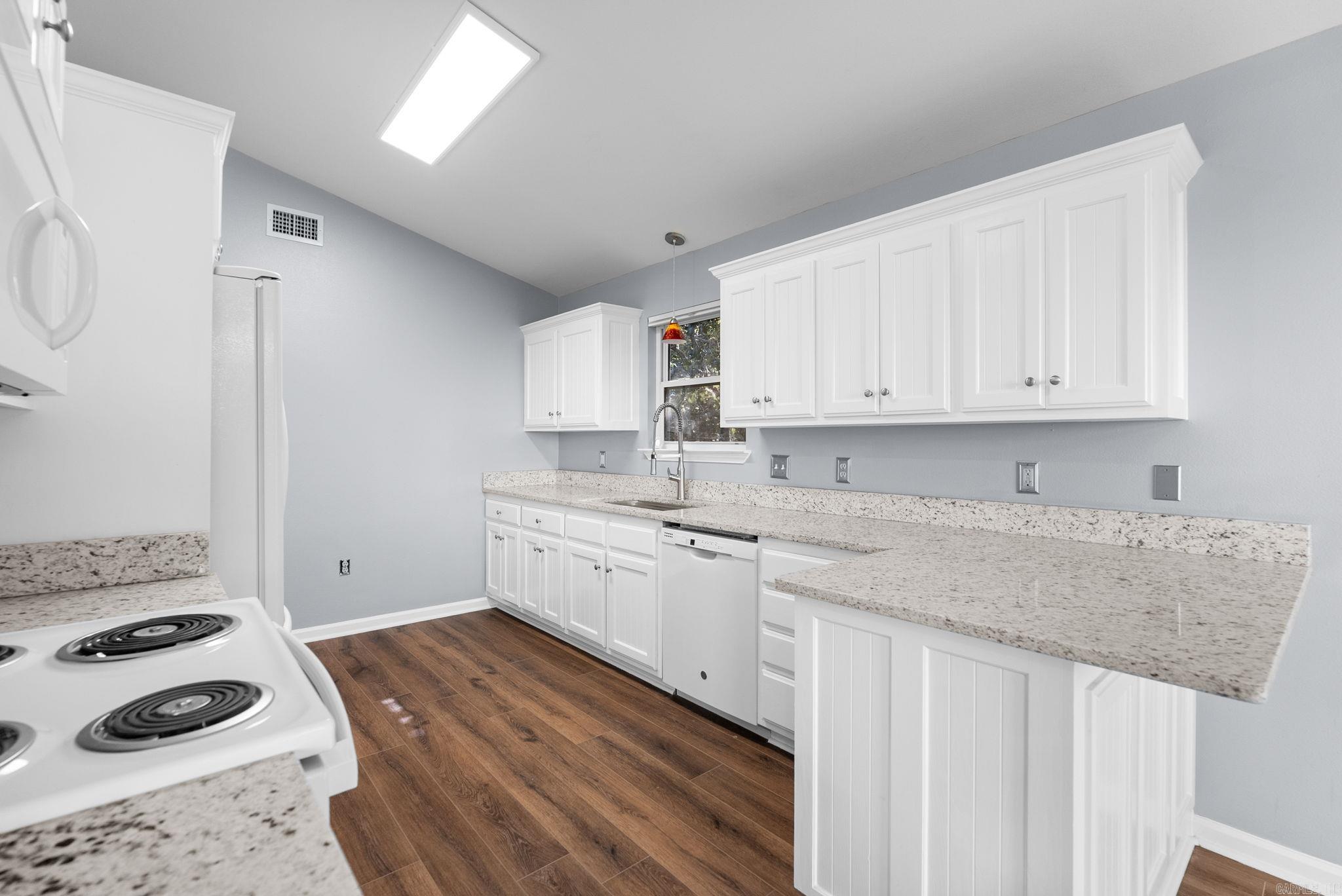 30  High Point  Mayflower, AR