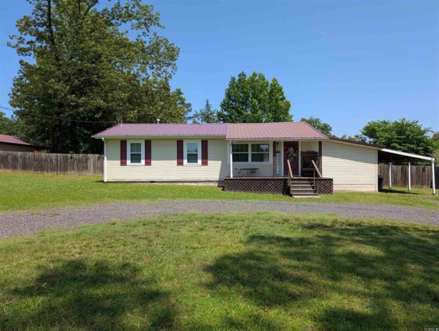 1500 W Boundary  Mena, AR