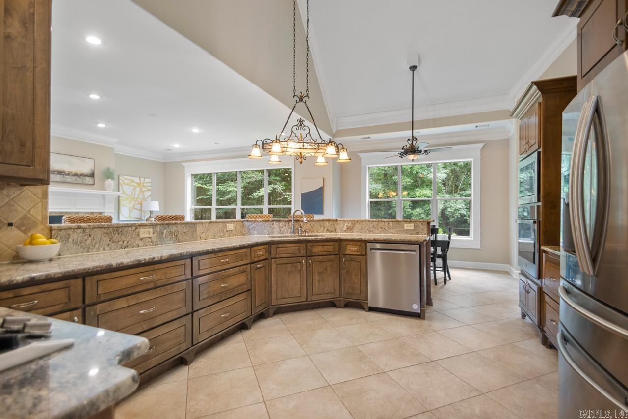 34  Chemin Ct  Little Rock, AR