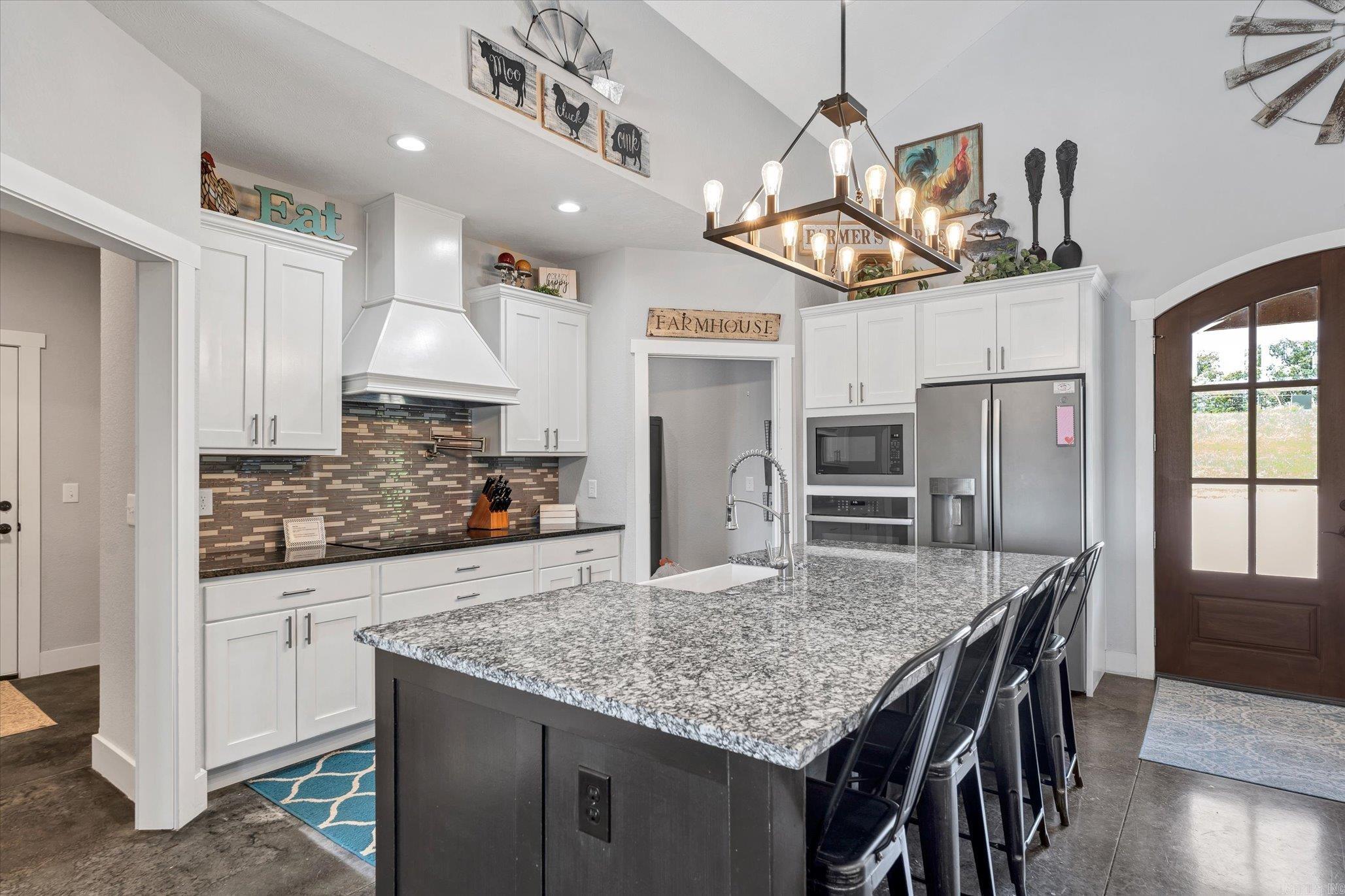 55 Oasis Lane Gamaliel, AR 72537