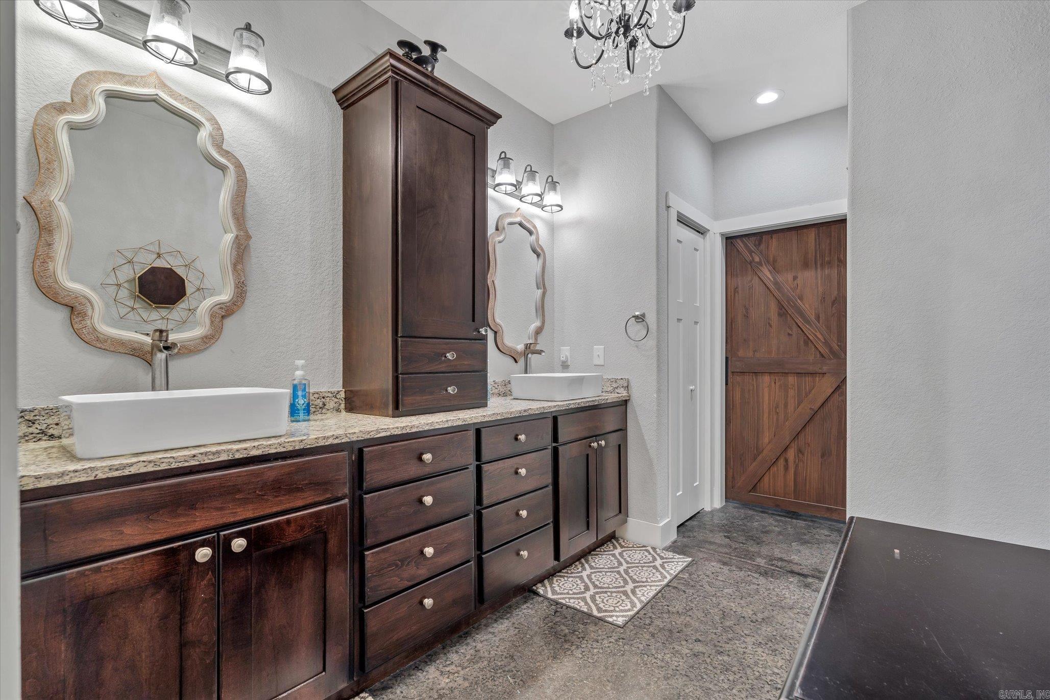 55 Oasis Lane Gamaliel, AR 72537