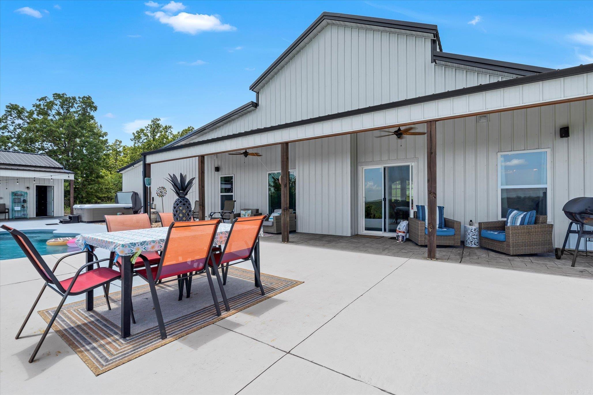 55 Oasis Lane Gamaliel, AR 72537