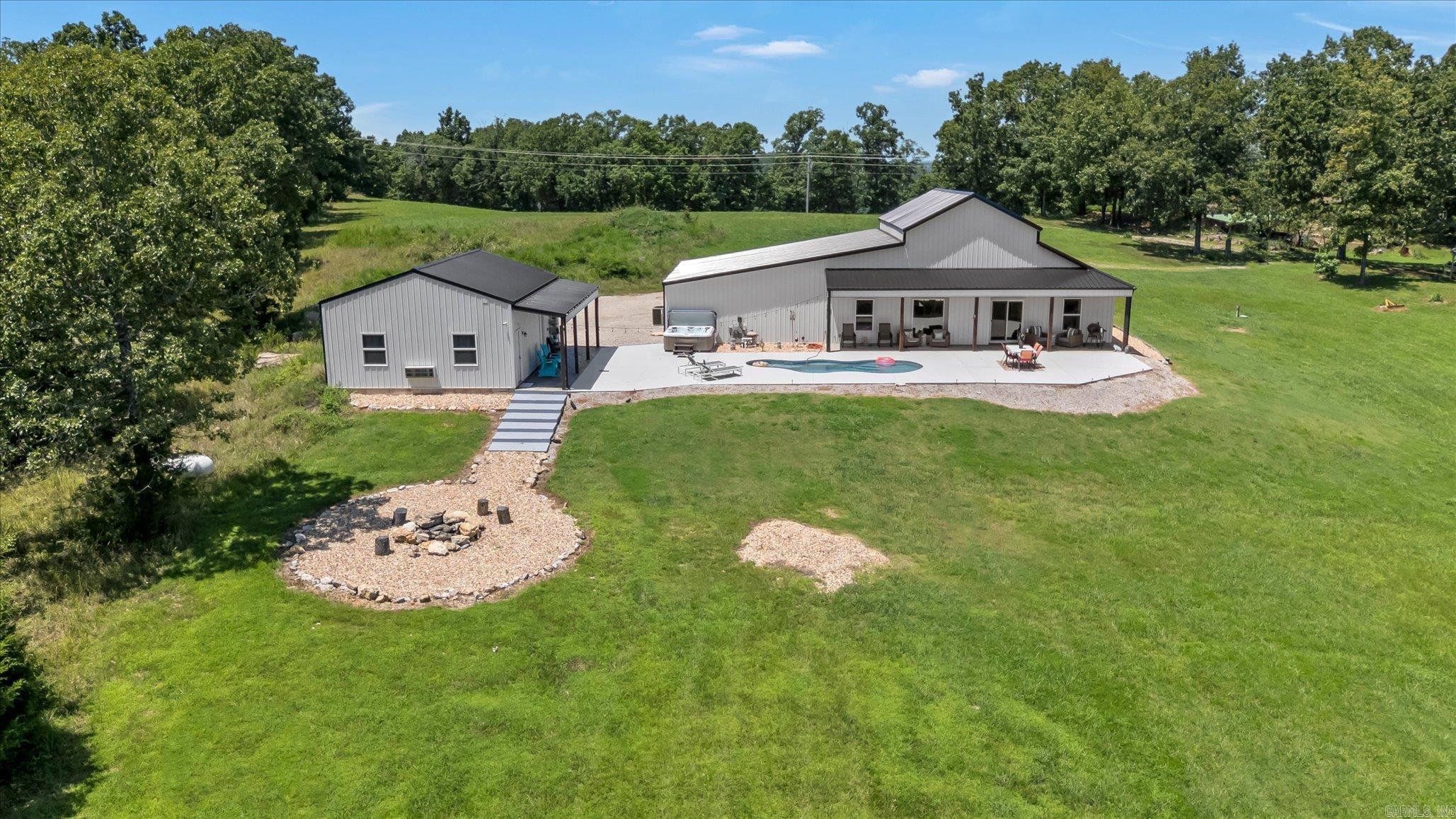 55 Oasis Lane Gamaliel, AR 72537