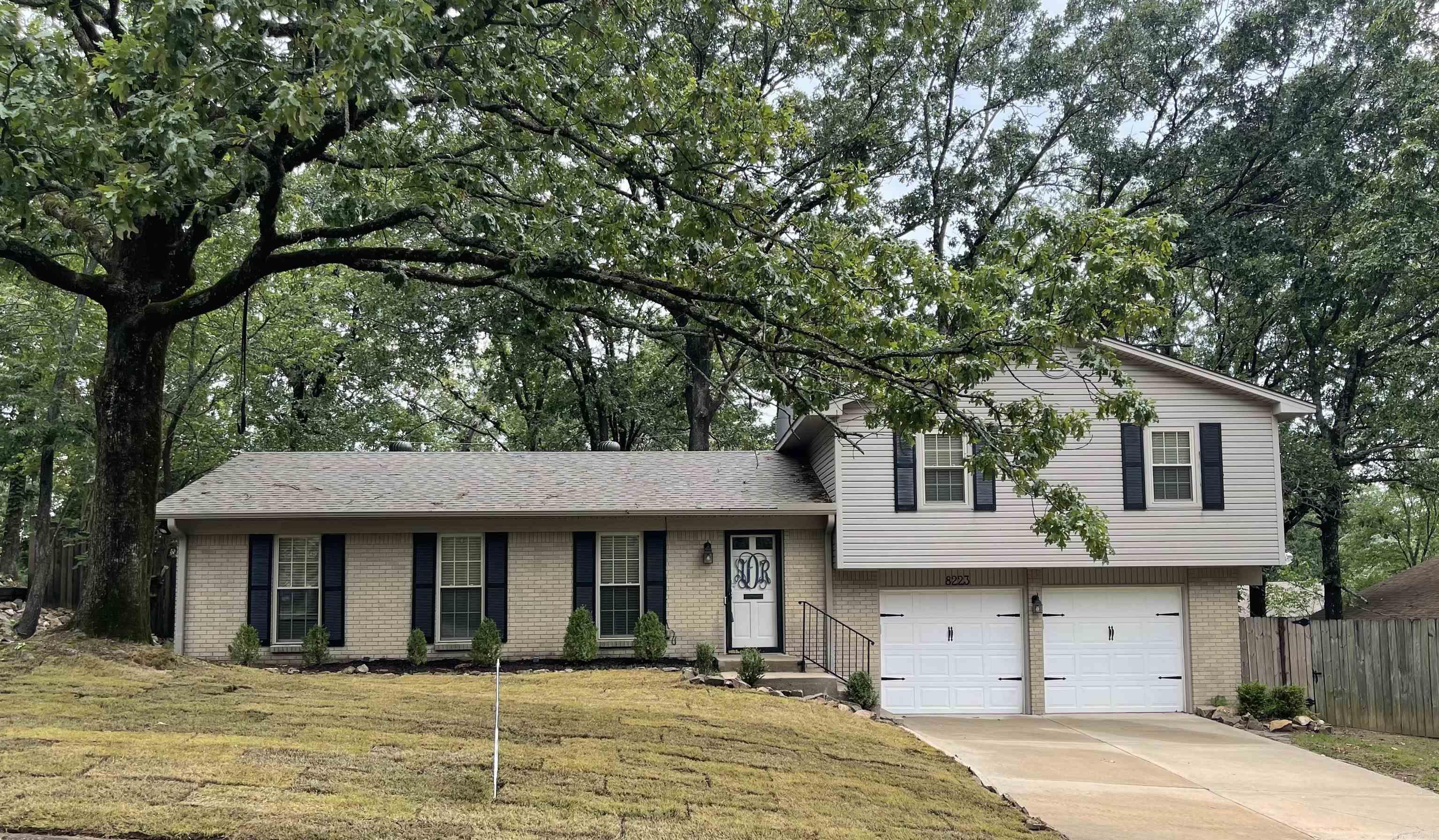 8223  Leatrice  Little Rock, AR